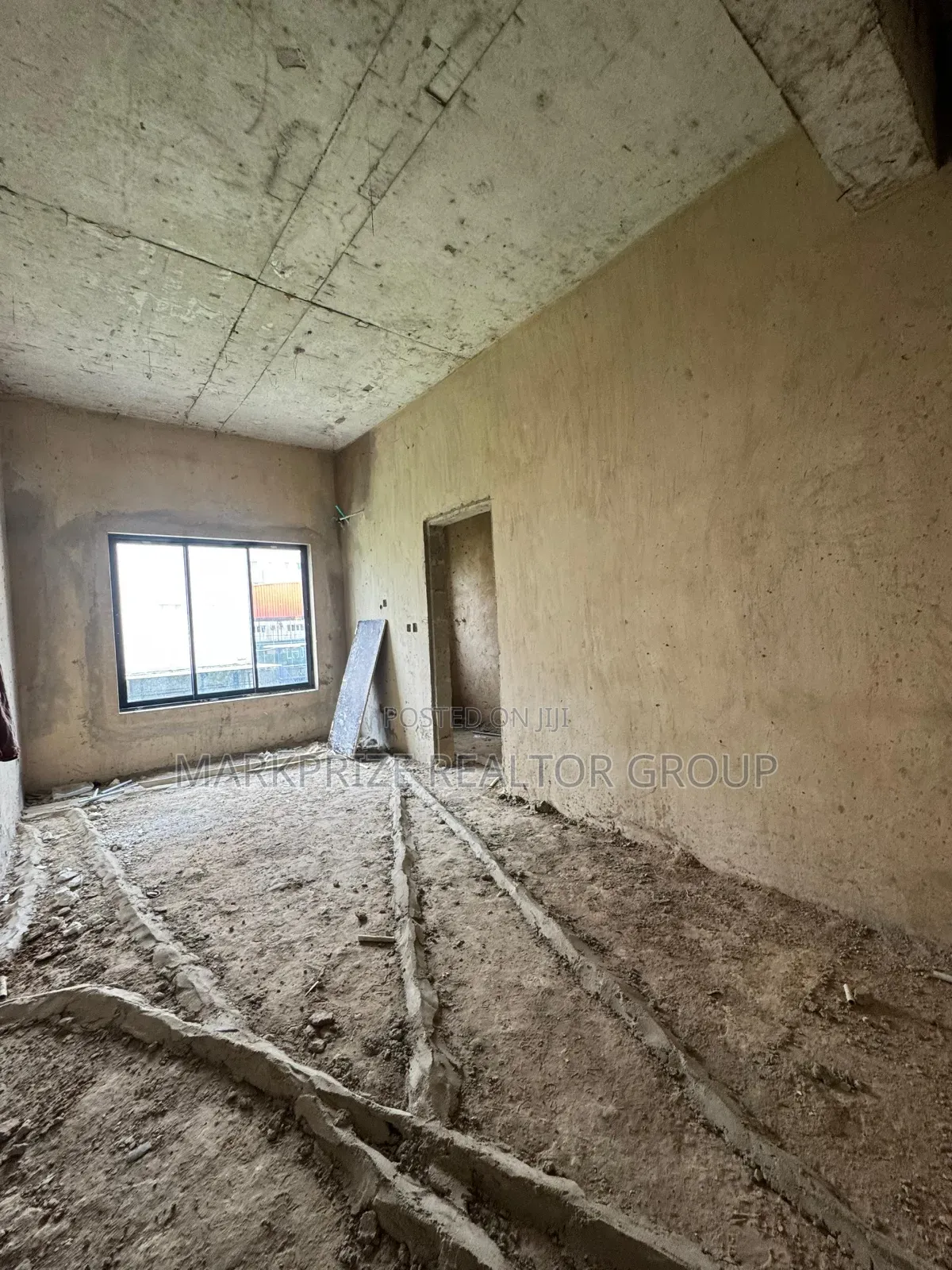 2bdrm Apartment In Ikeja Gra For Sale in Ikeja GRA