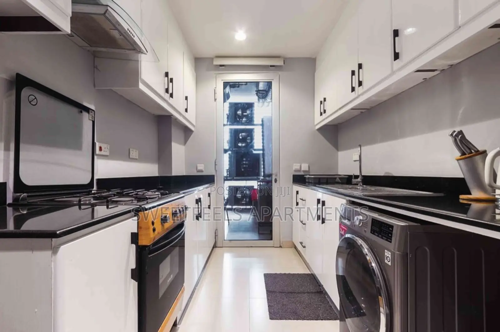 Cozy 2 Bedroom Apartment in Victoria Island Extension
