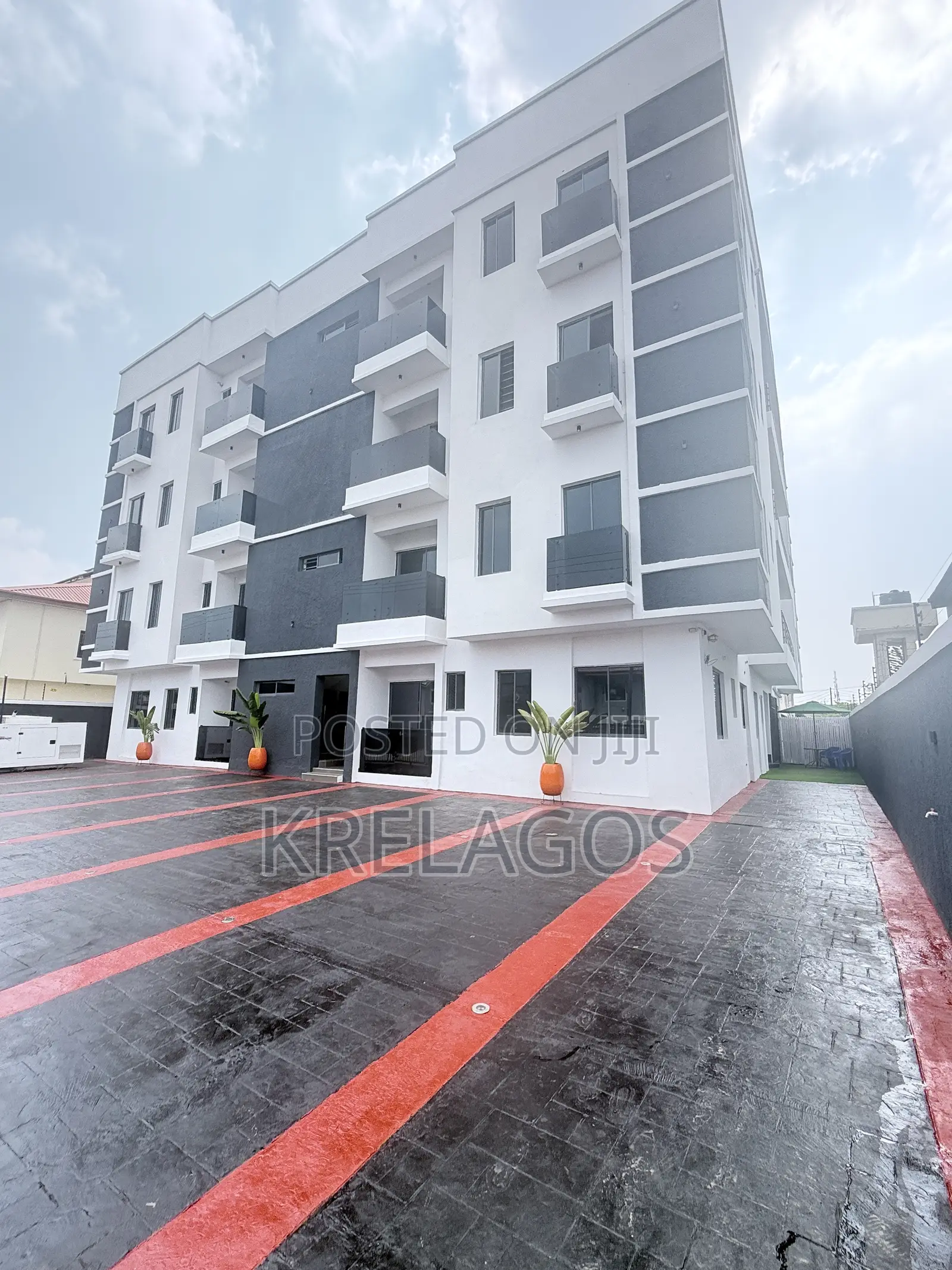 3bdrm Duplex in Lekki for sale in Lekki Phase 1