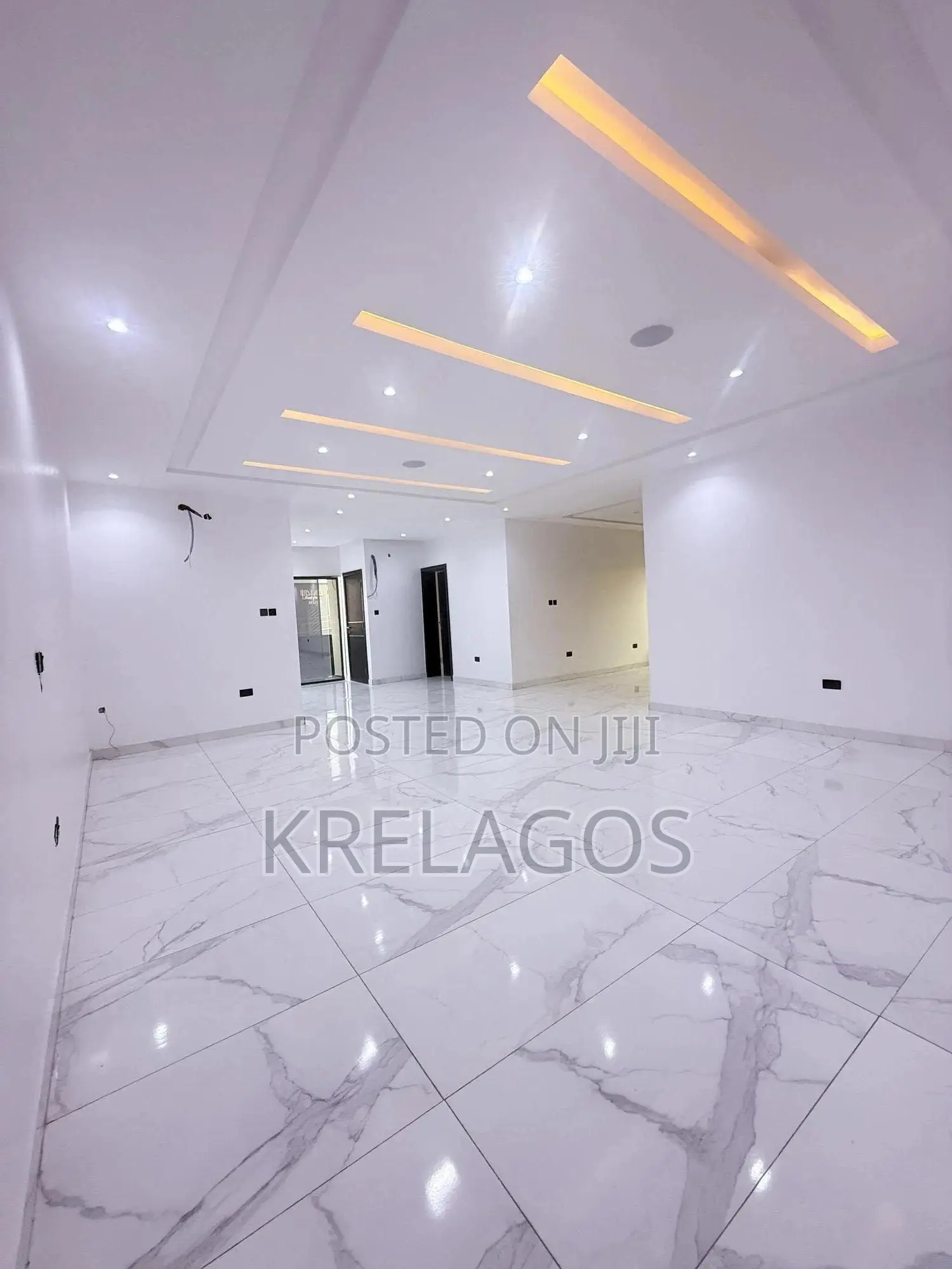 3bdrm Duplex in Lekki for sale in Lekki Phase 1