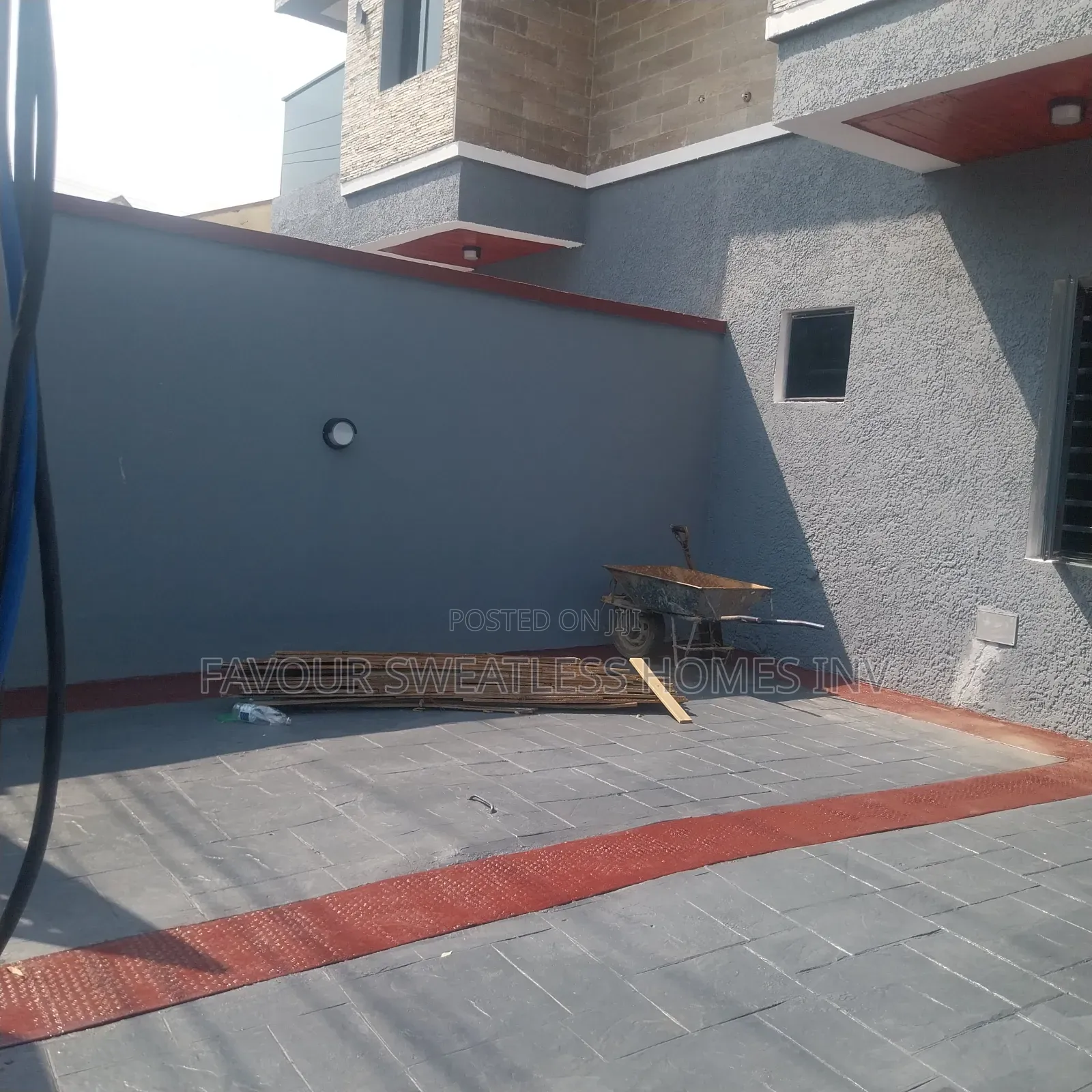 4bdrm Duplex in Magodo P1, Obafemi-Owode for sale in Obafemi-Owode