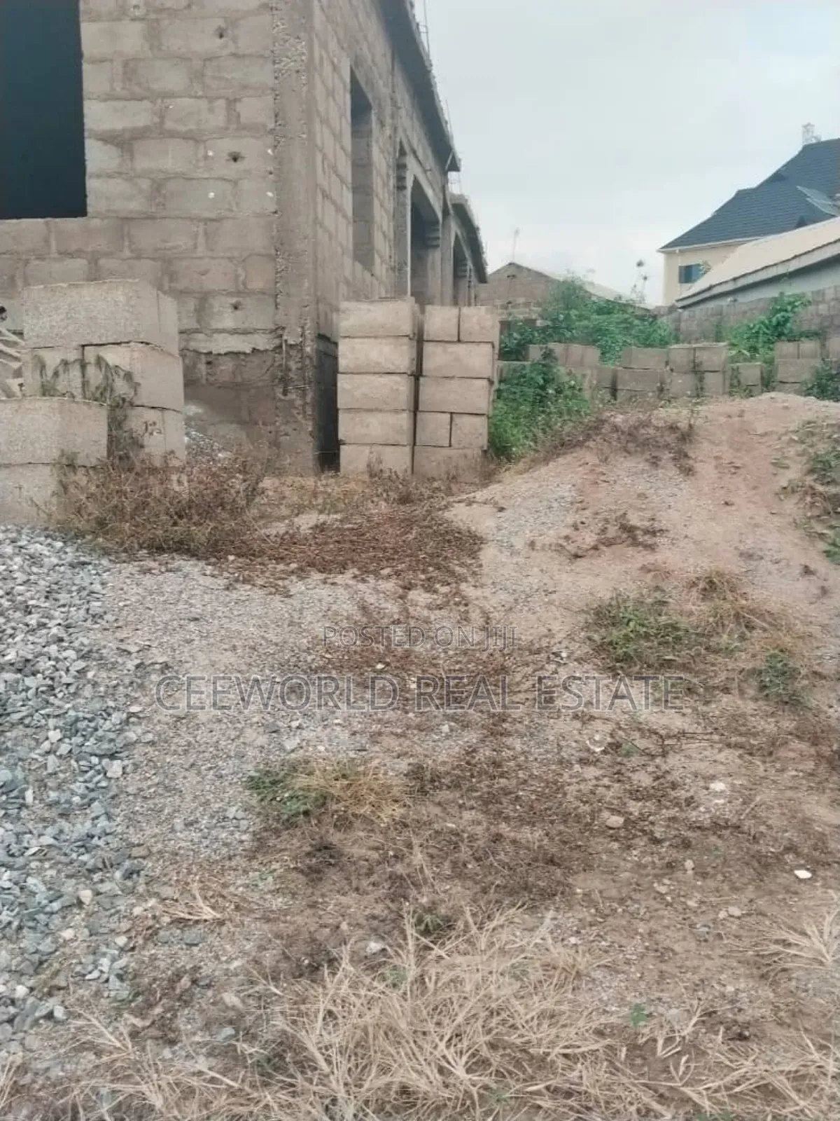 2bdrm Block of Flats in Alegongo Akobo for sale in Akobo