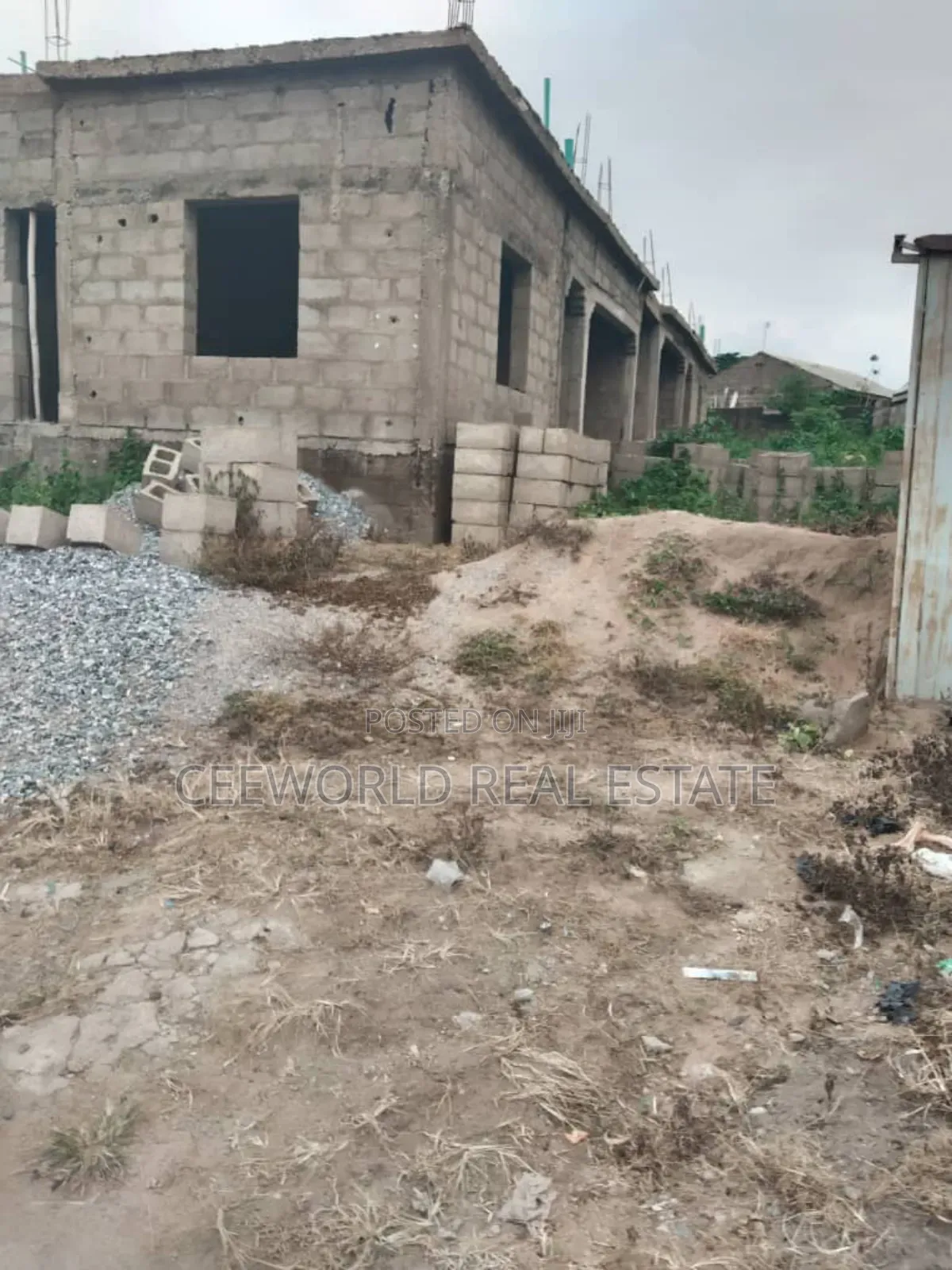 2bdrm Block of Flats in Alegongo Akobo for sale in Akobo