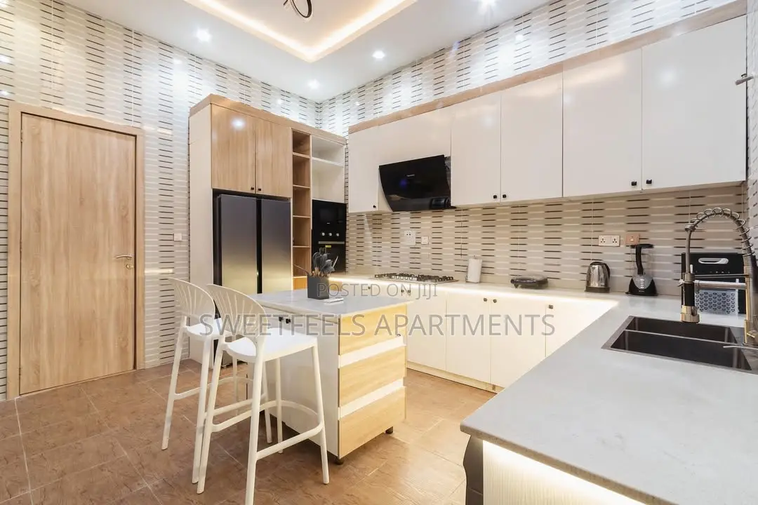 4 Bedroom Fully Detached Maisonette Apartment in Agungi