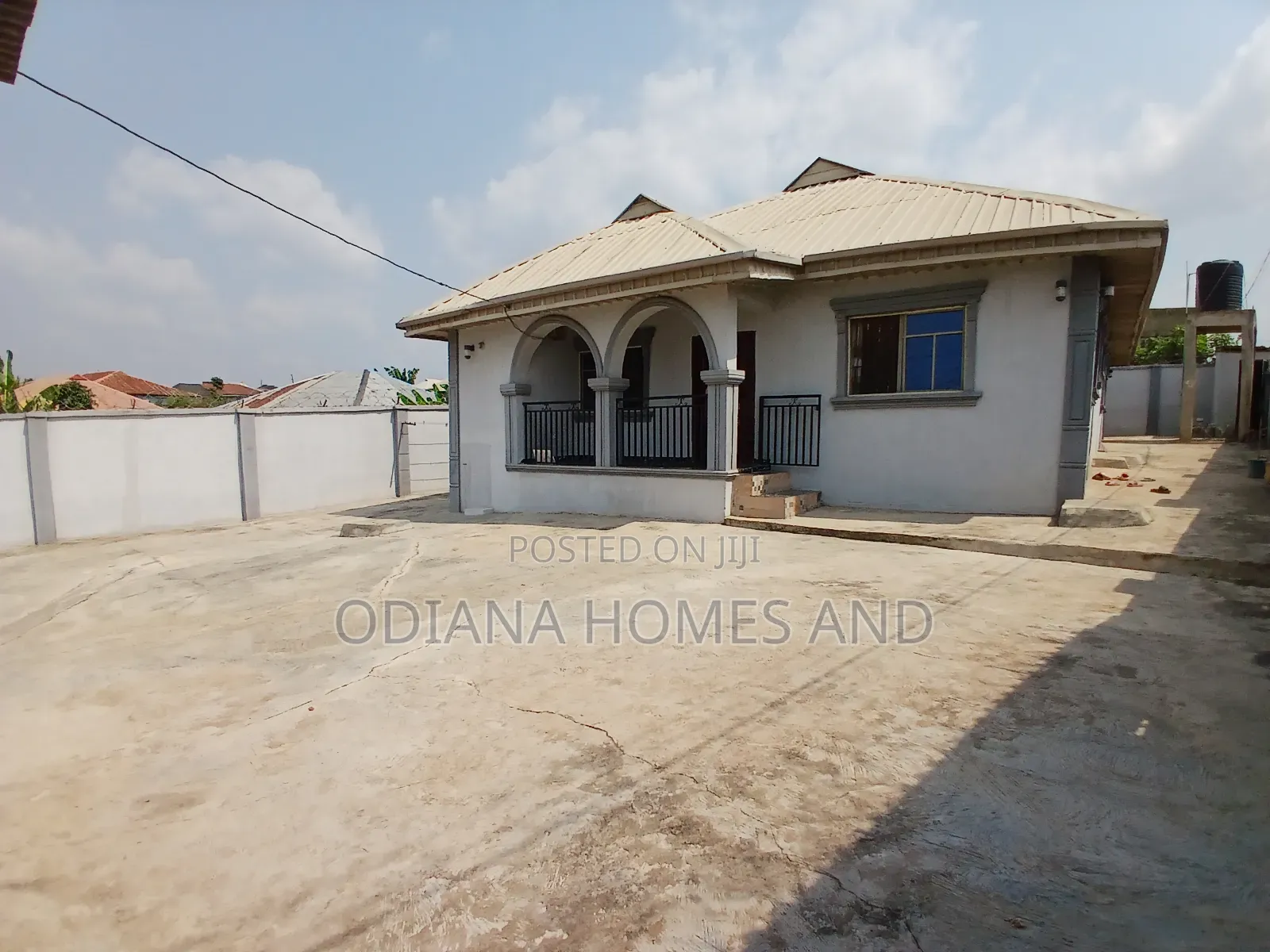 4bdrm Bungalow in Idi Osan, Olodo, Ibadan for sale in Ibadan