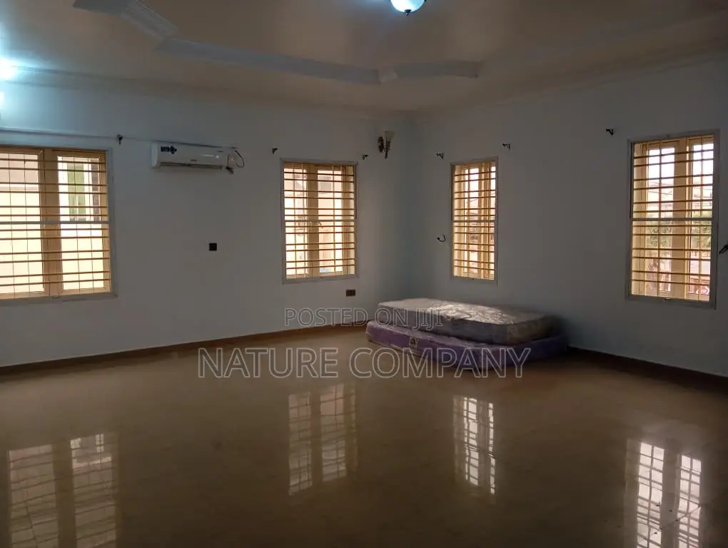 4bdrm Block of Flats in Magodo Isheri for rent in Magodo Isheri