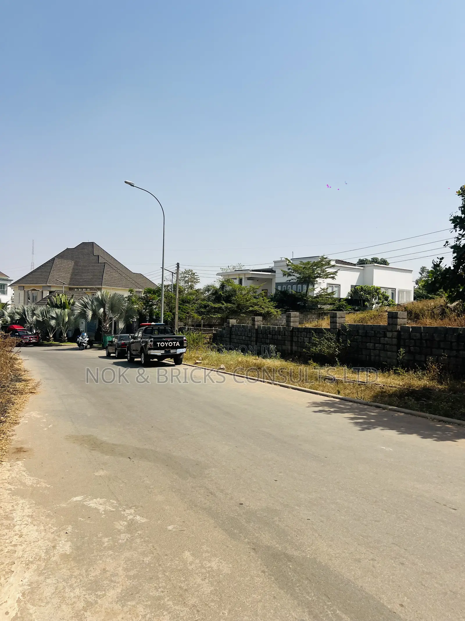 Coner Piece Plot 2000sqm in Guzape District