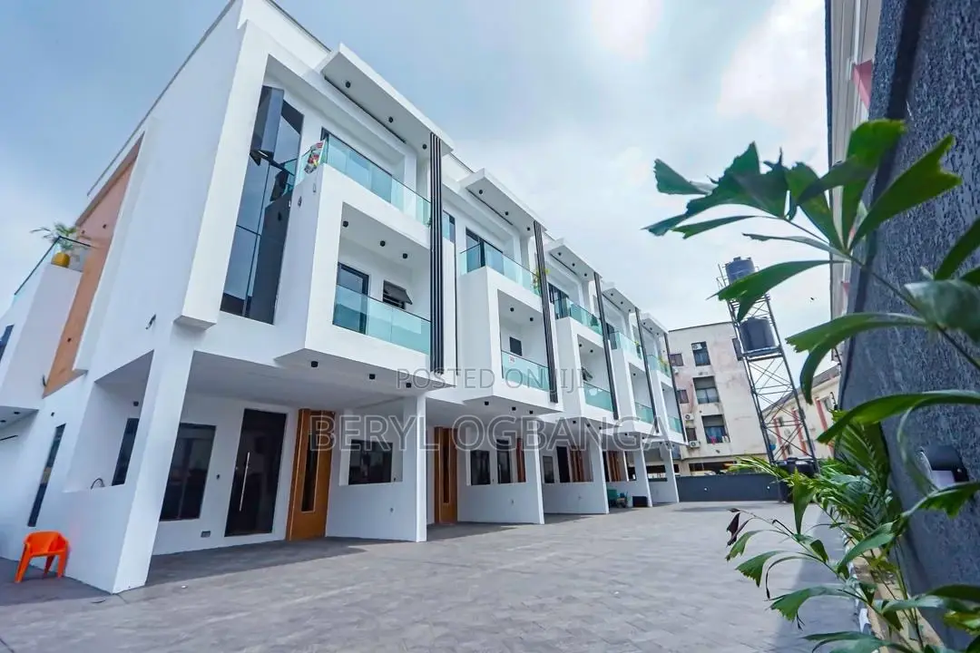 4bdrm Duplex in Osapa london for sale in Osapa london