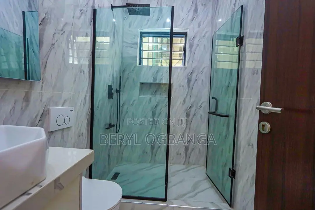 4bdrm Duplex in Osapa london for sale in Osapa london