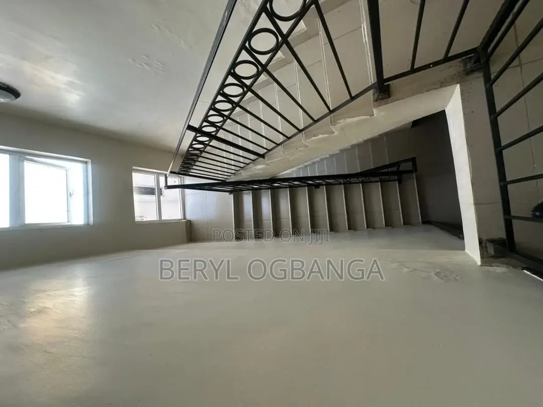 3bdrm Apartment in Chevron for rent in Chevron