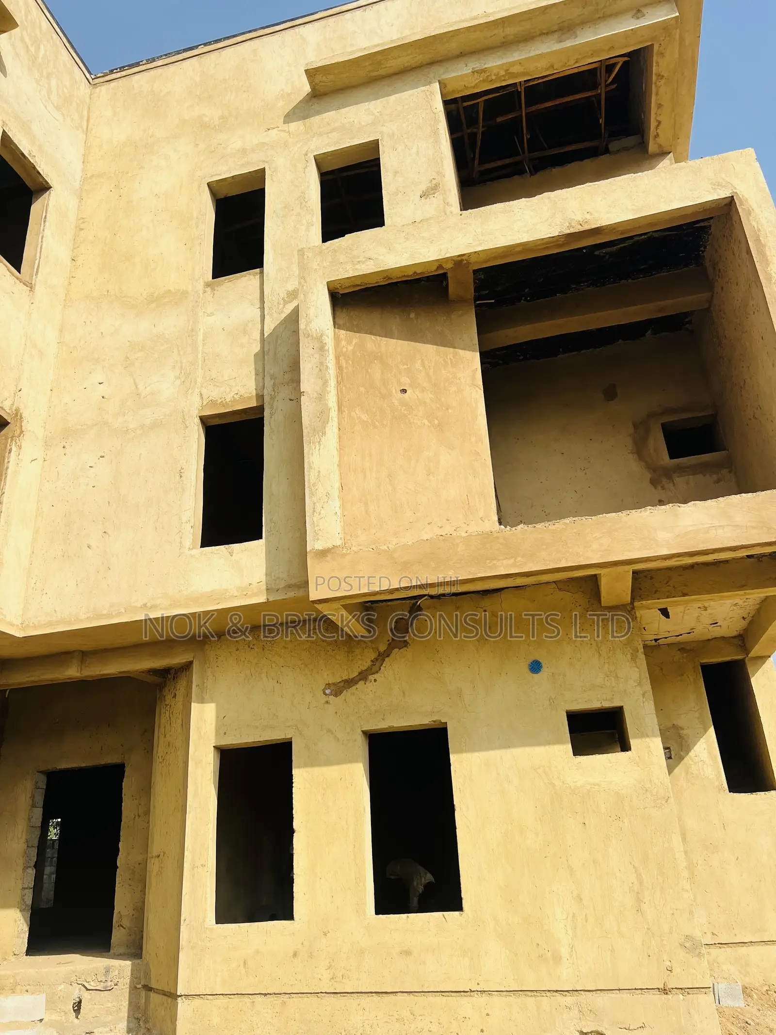 4bdrm Duplex in Bricks Court, Guzape District for sale in Guzape District