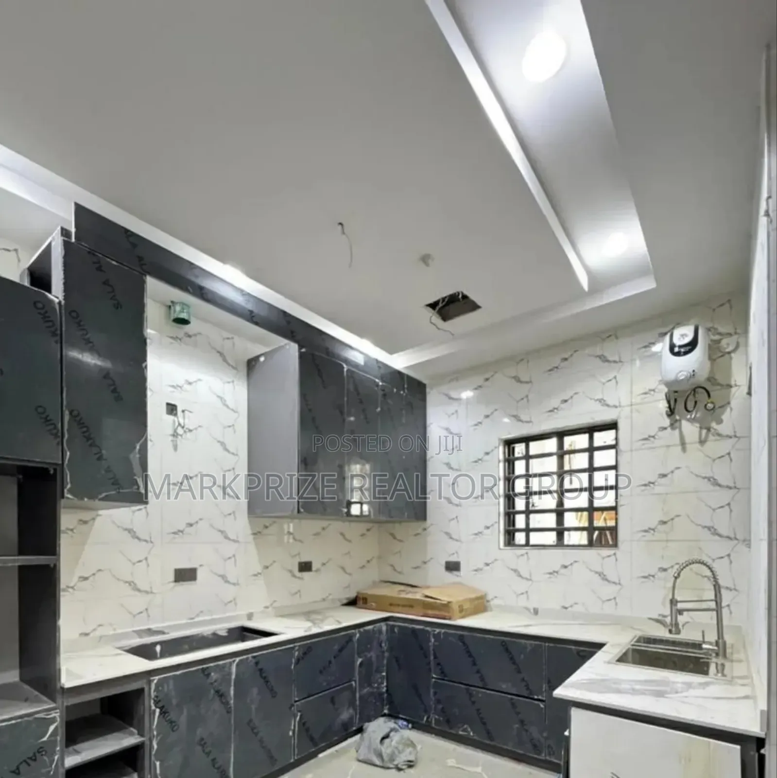4bdrm Duplex in Ikeja Gra Lagos for sale in Ikeja GRA