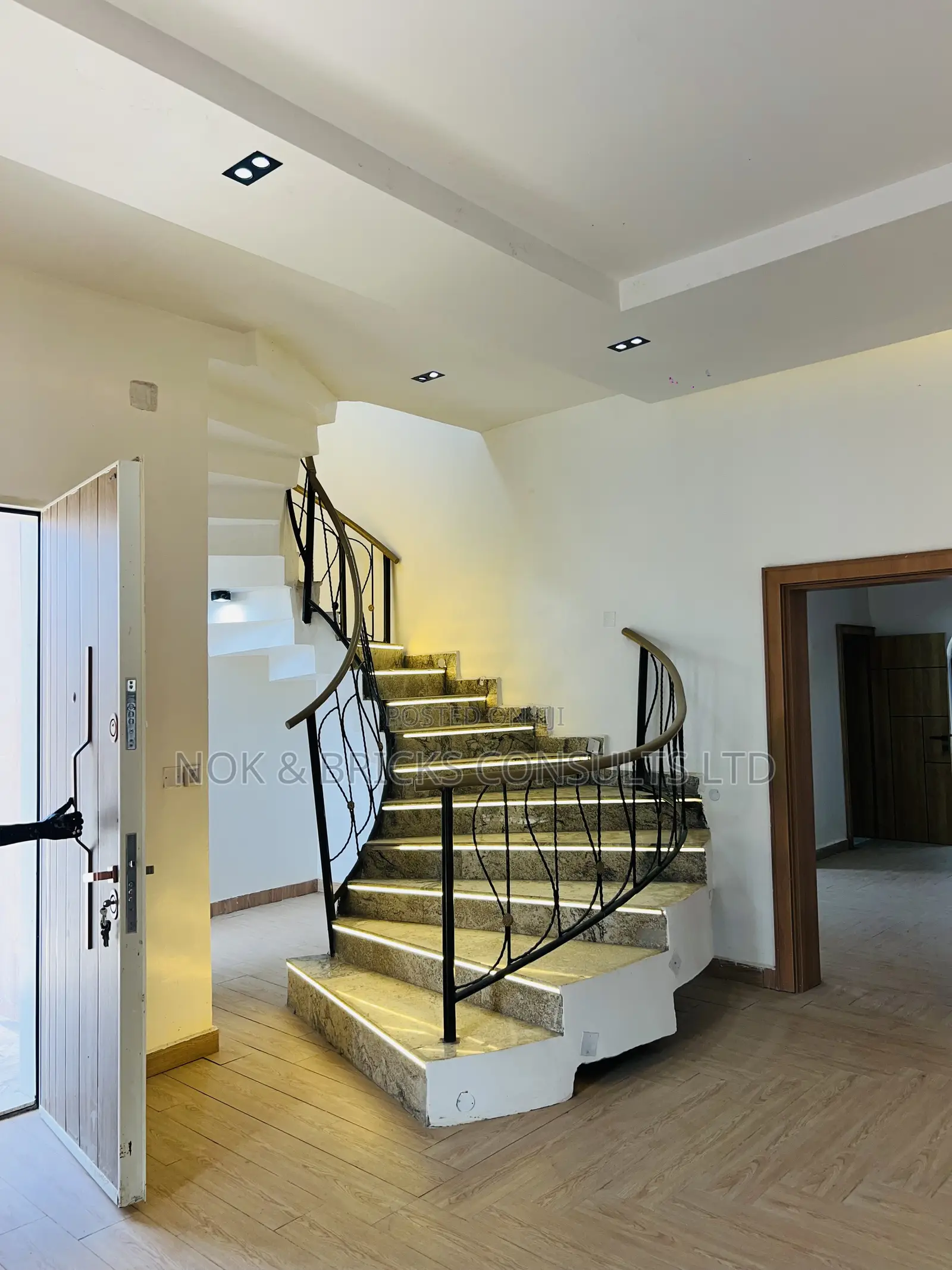 4bdrm Duplex in Naf Valley Estate, Asokoro for sale in Asokoro
