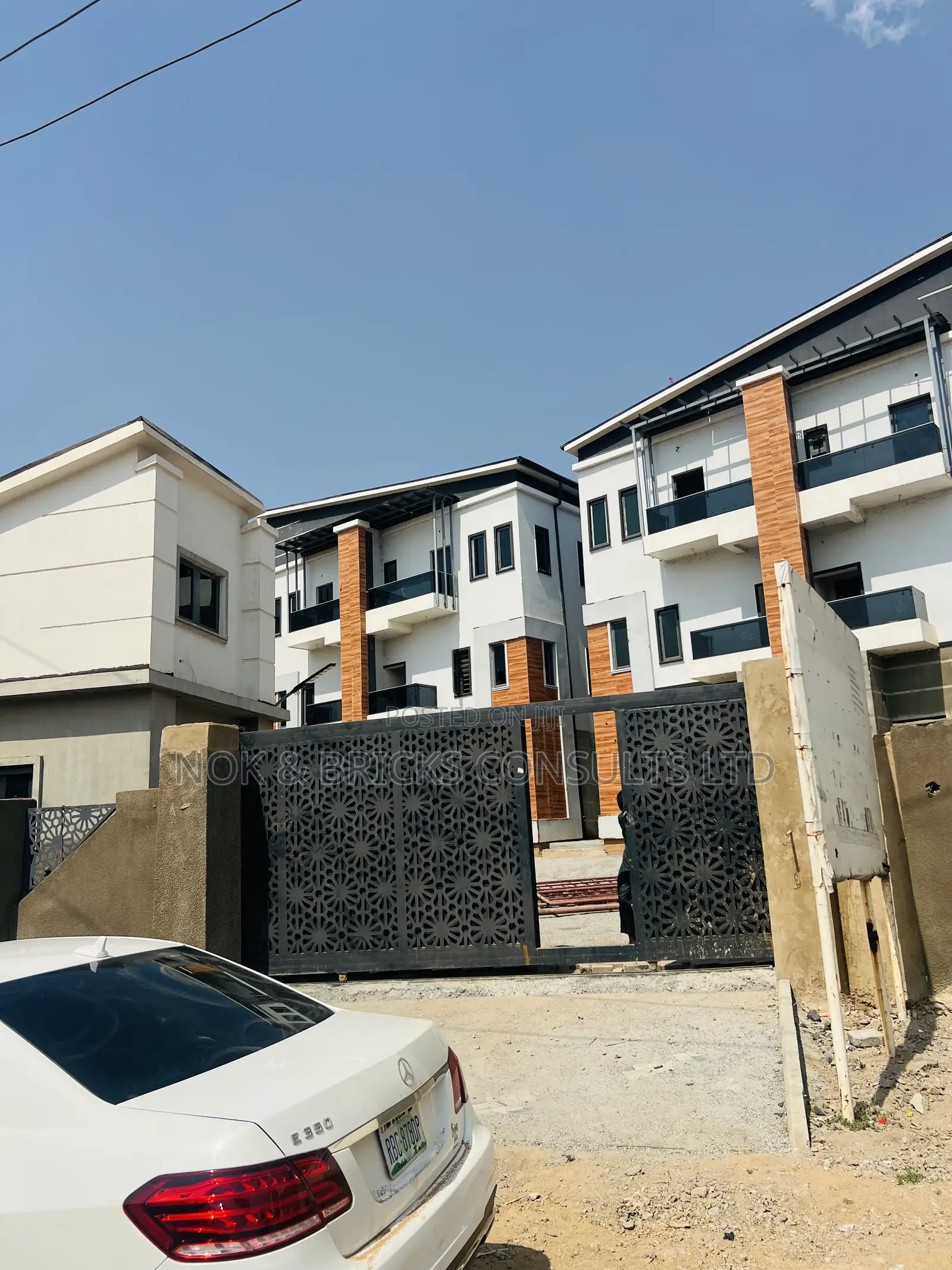4bdrm Duplex in Jnr Residence, Jahi for sale in Jahi