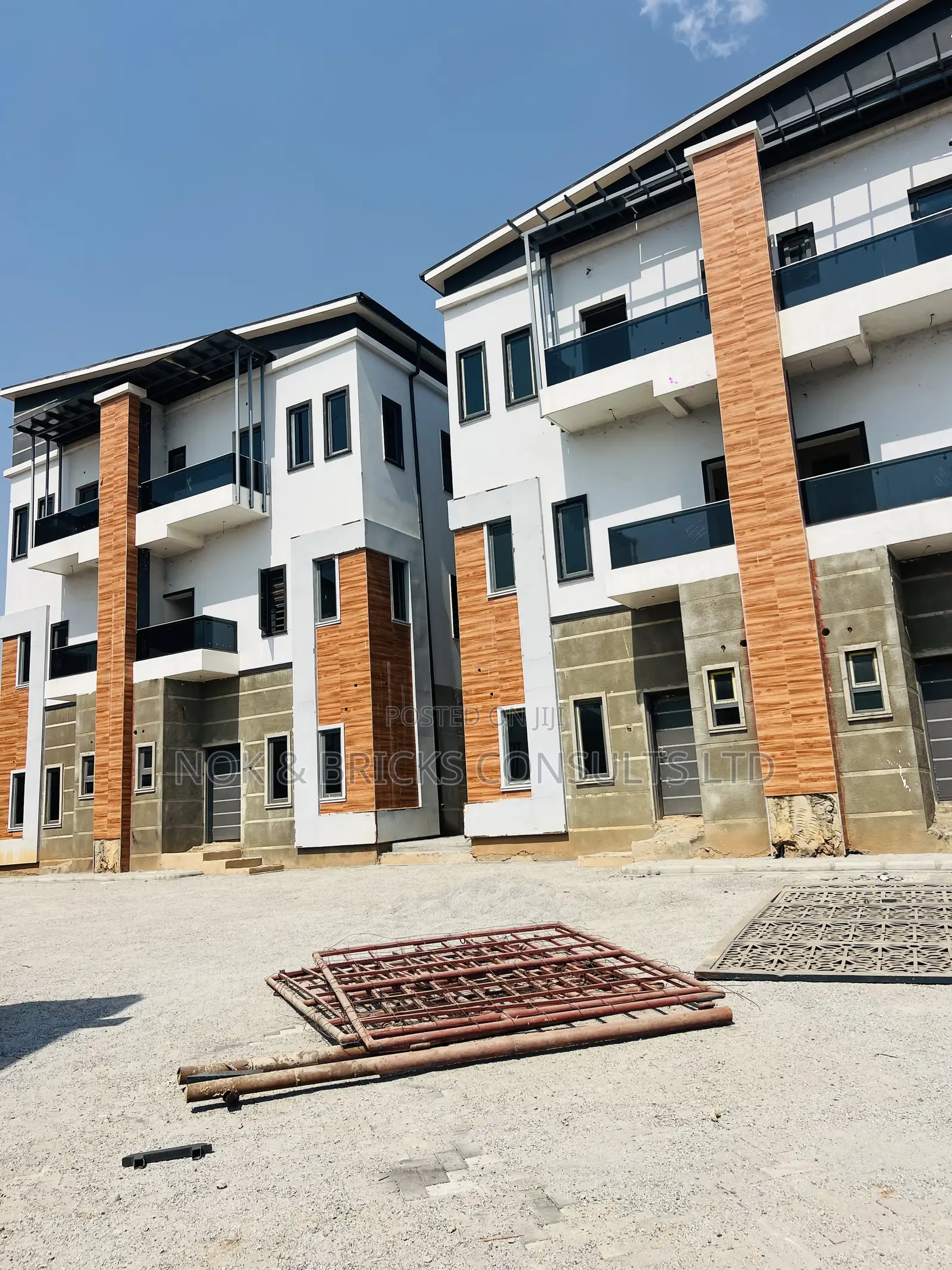 4bdrm Duplex in Jnr Residence, Jahi for sale in Jahi