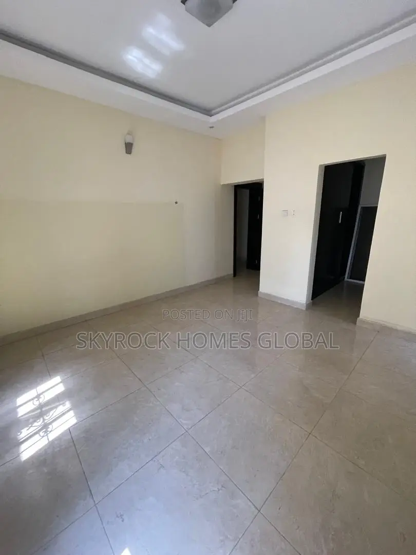 3bdrm Duplex in Chevron for rent in Chevron