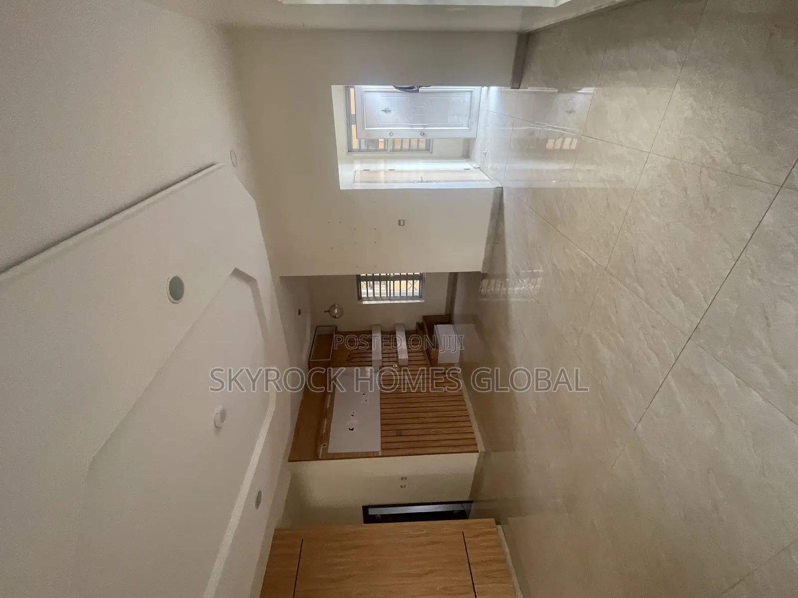 4bdrm Duplex in Bera Estate, Chevron for rent in Chevron