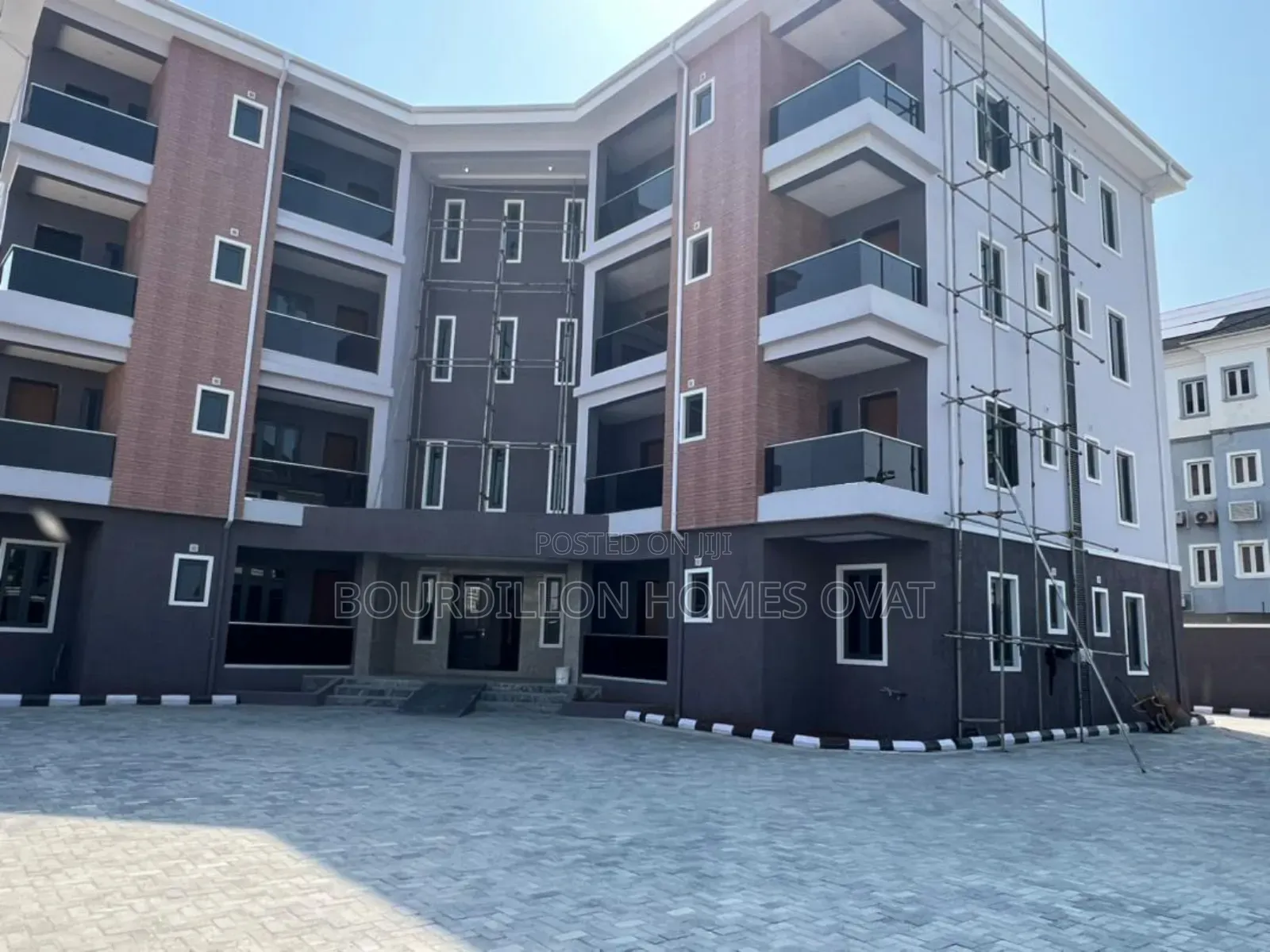 3bdrm Apartment in Lekki Phase 1 Lagos for rent in Lekki Phase 1