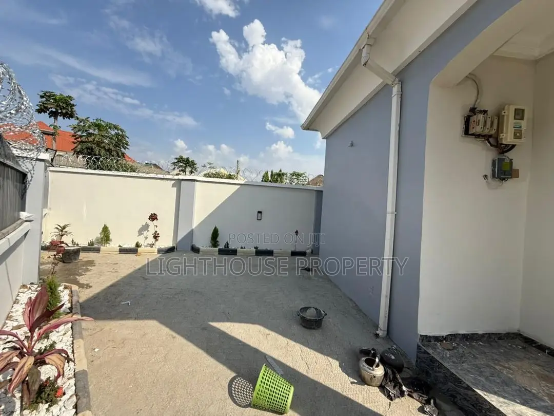 2bdrm Block of Flats in Rockface Community, Kubwa for sale in Kubwa