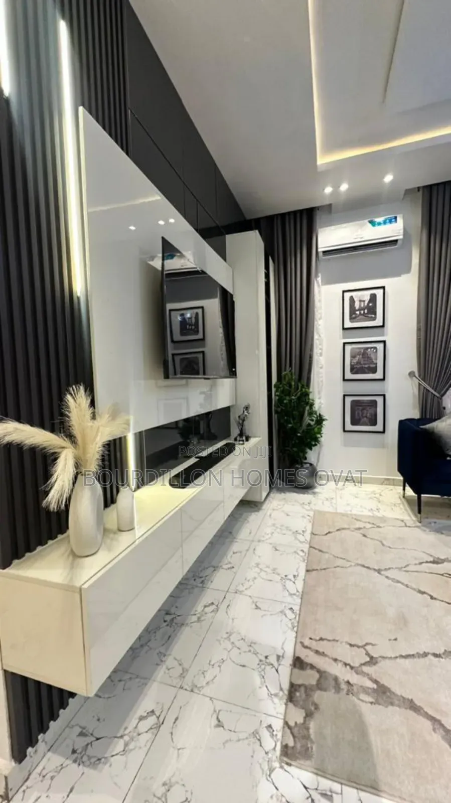 Furnished 2bdrm Apartment in Lekki Phase 1 for sale in Lekki Phase 1