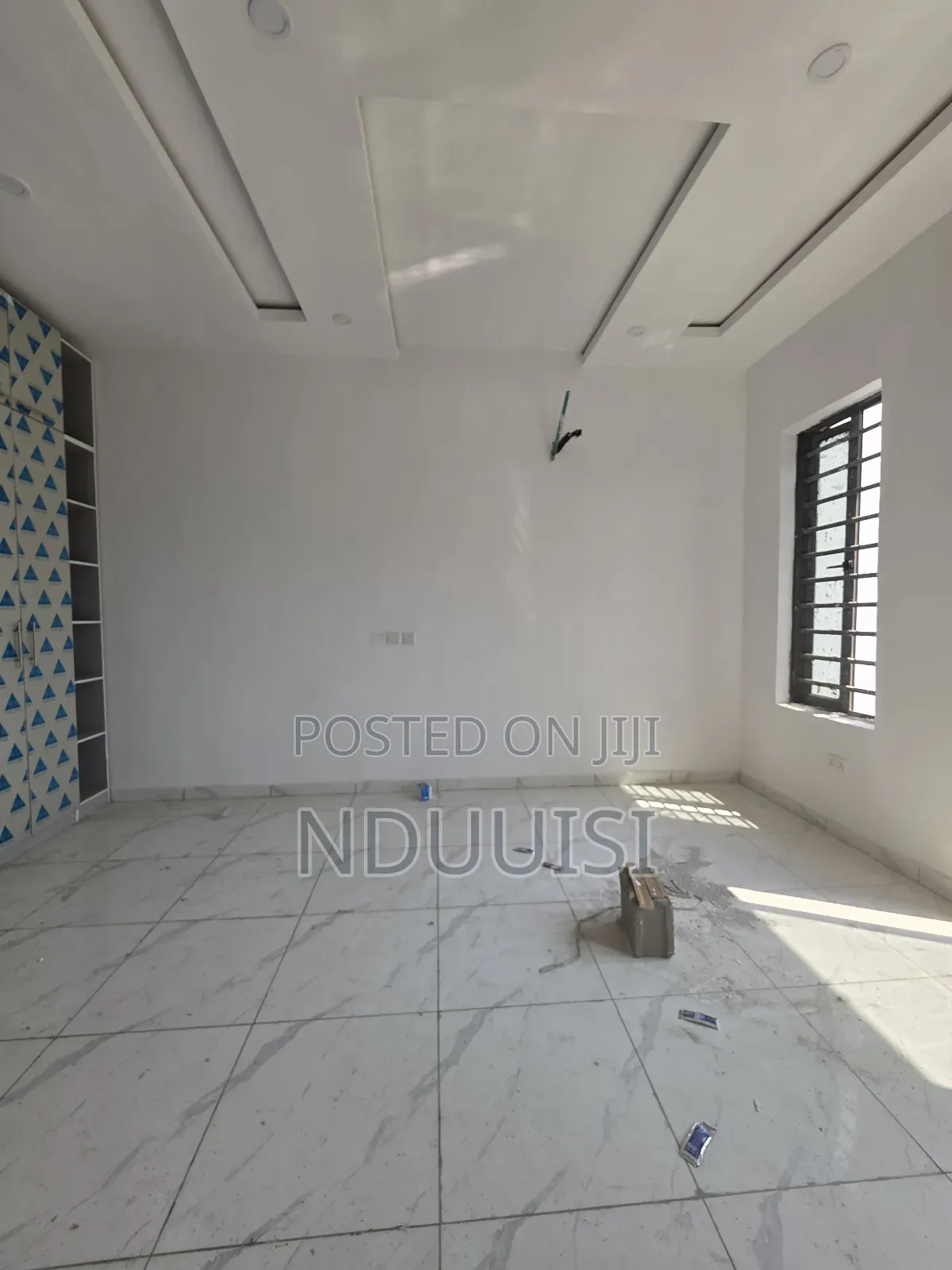 4bdrm Duplex in Ologolo for sale in Ologolo