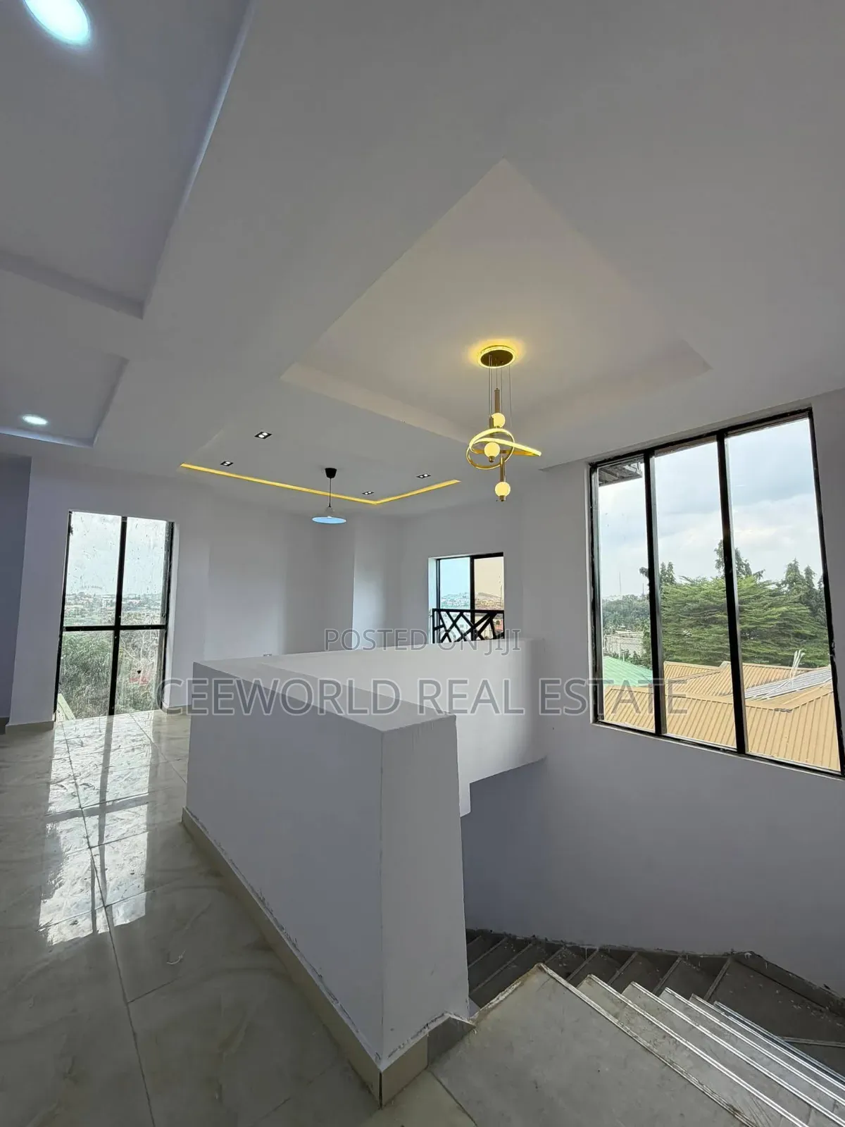 4bdrm Duplex in Alalubosa Gra for sale in Alalubosa