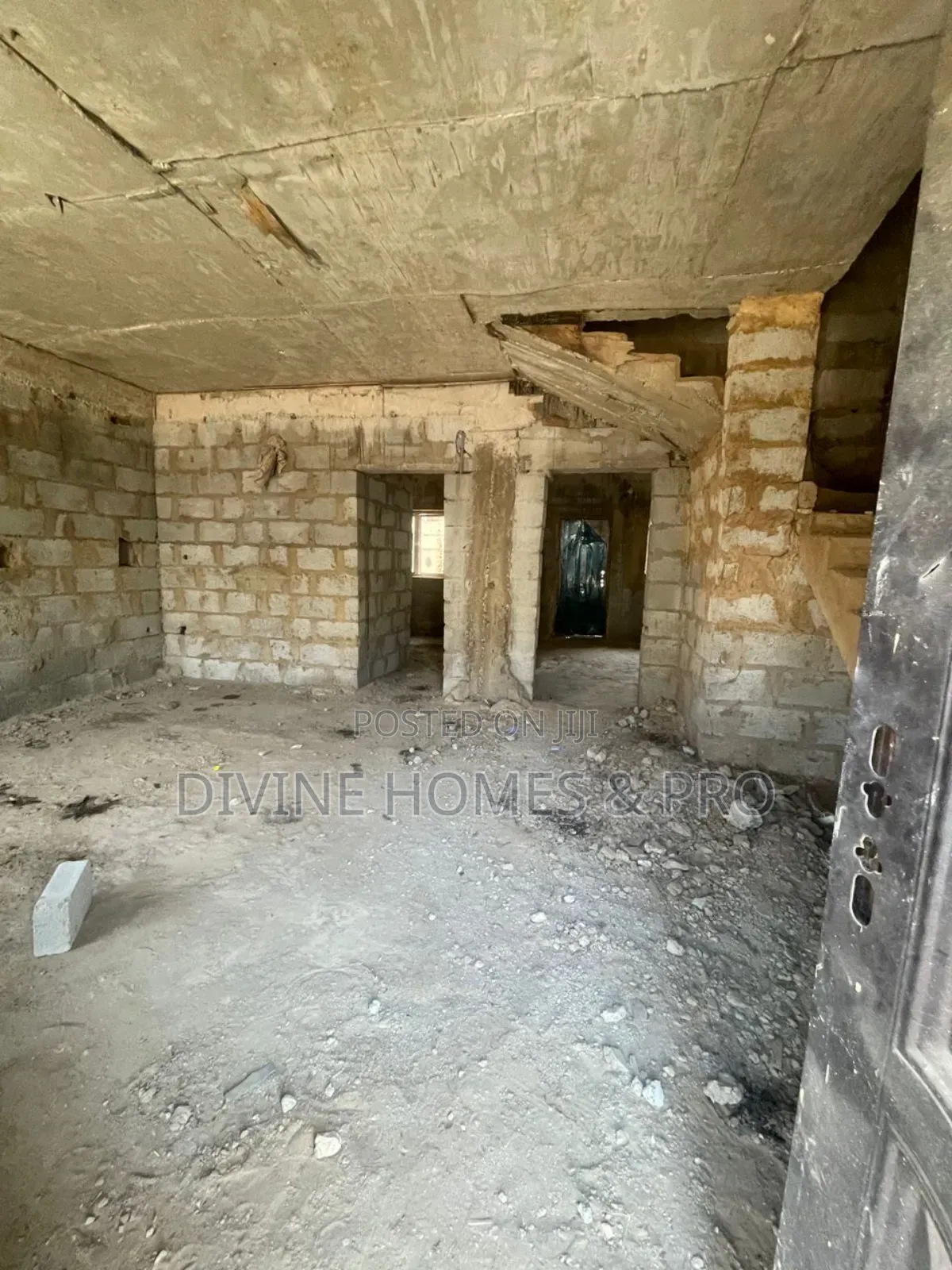 4bdrm Duplex in Life Camp for sale in Life Camp