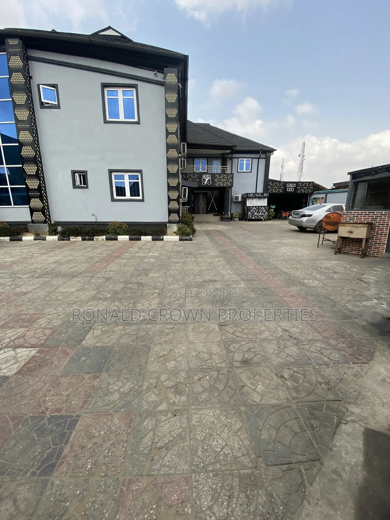 Luxury Functioning Hotel for Sale in Oke-Afa