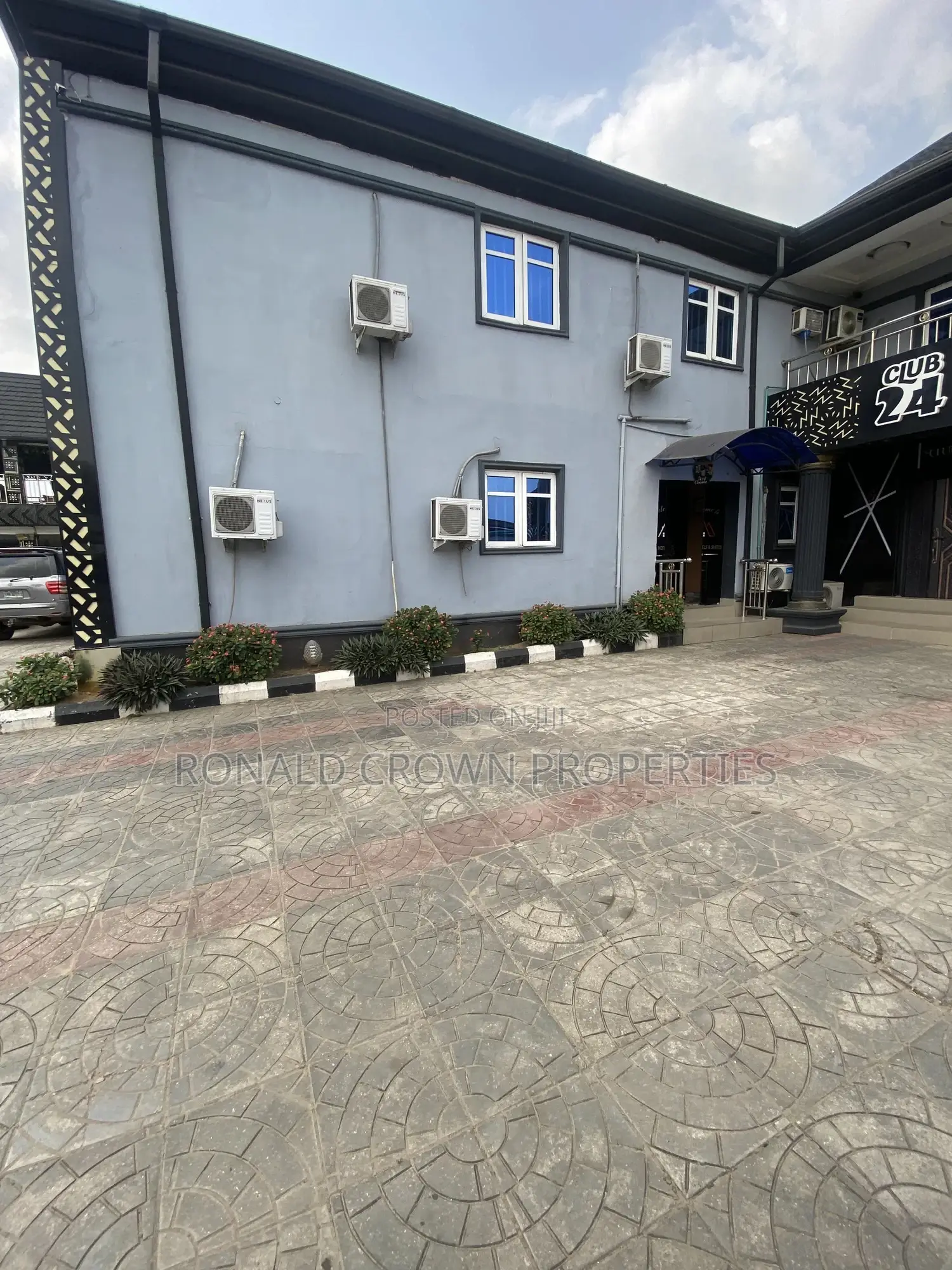 Luxury Functioning Hotel for Sale in Oke-Afa