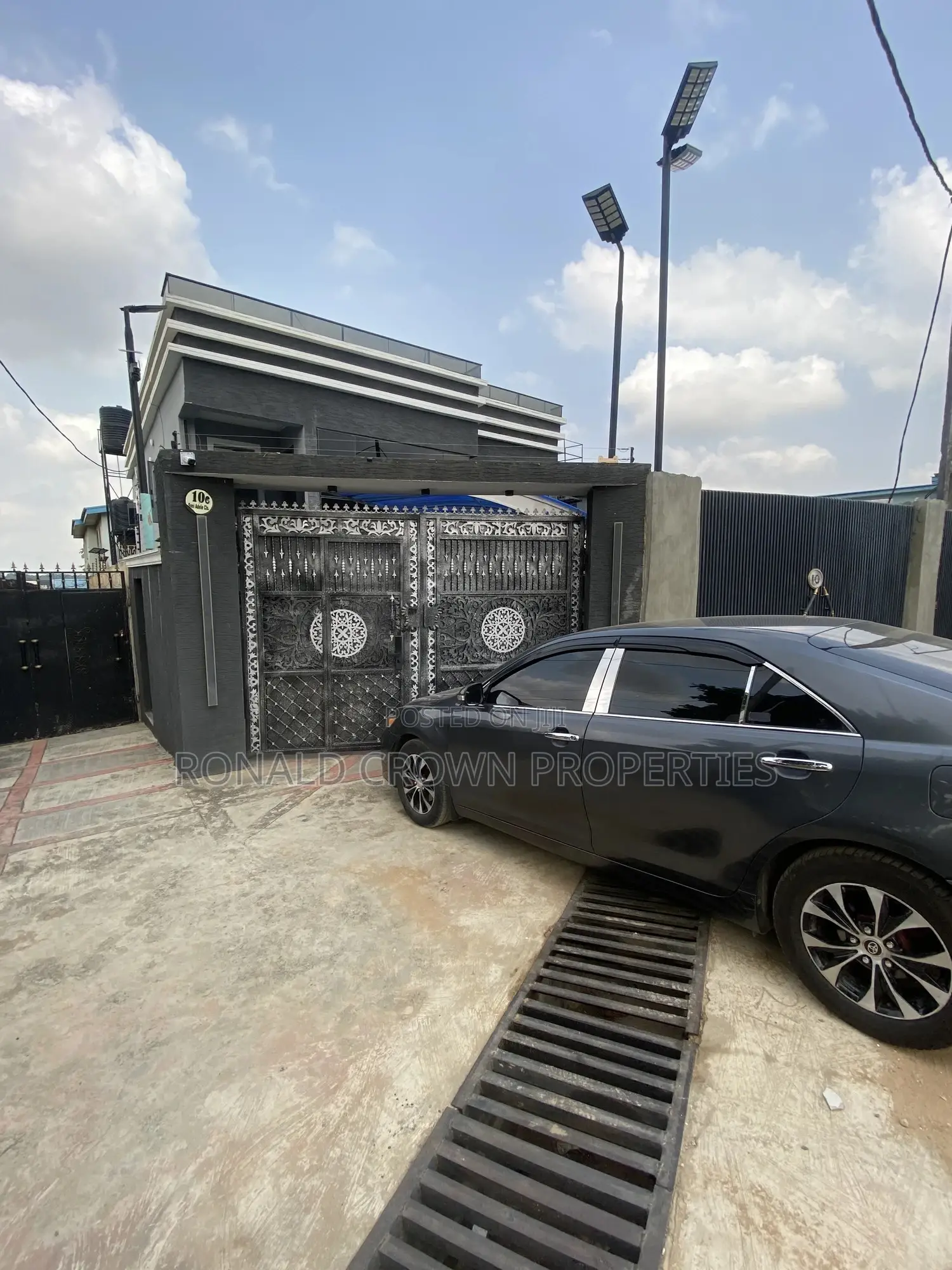 4bdrm Duplex in Ajao Estate for sale in Ajao Estate