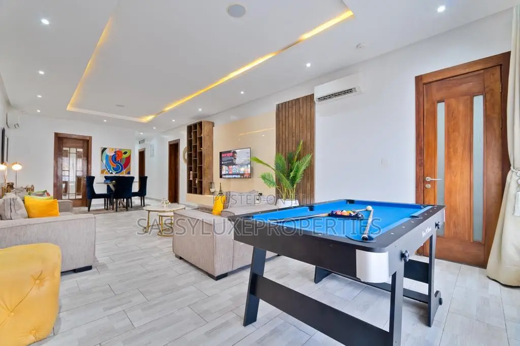 A Luxury Fully Furnished 3 Bedroom Flat in Lekki Phase 1