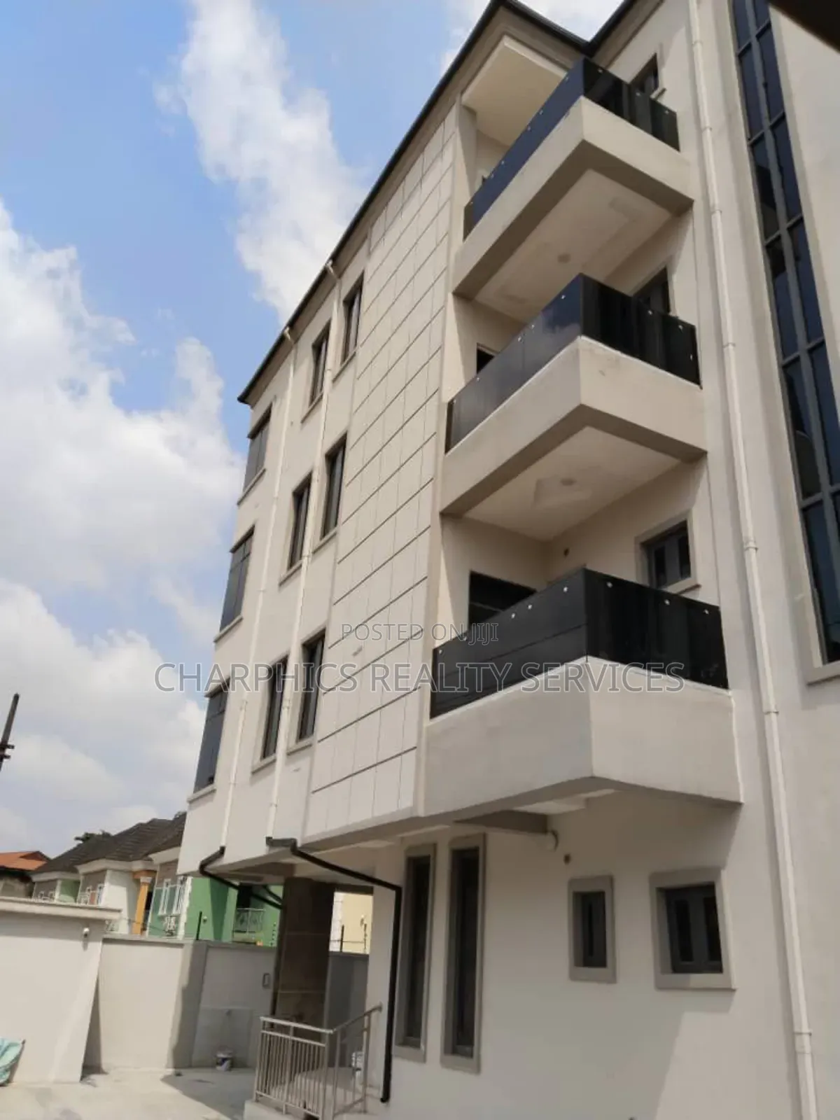 3bdrm Apartment in Ikeja GRA for rent in Ikeja GRA