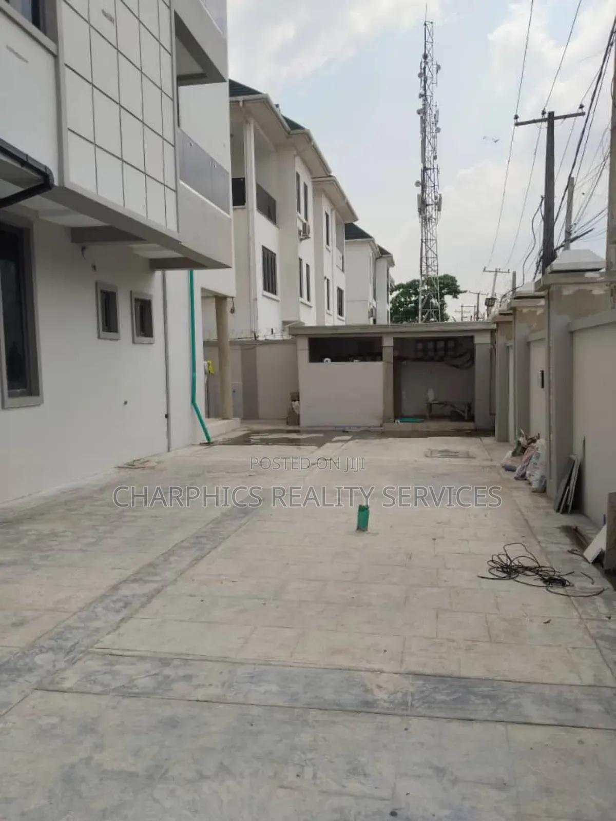 3bdrm Apartment in Ikeja GRA for rent in Ikeja GRA