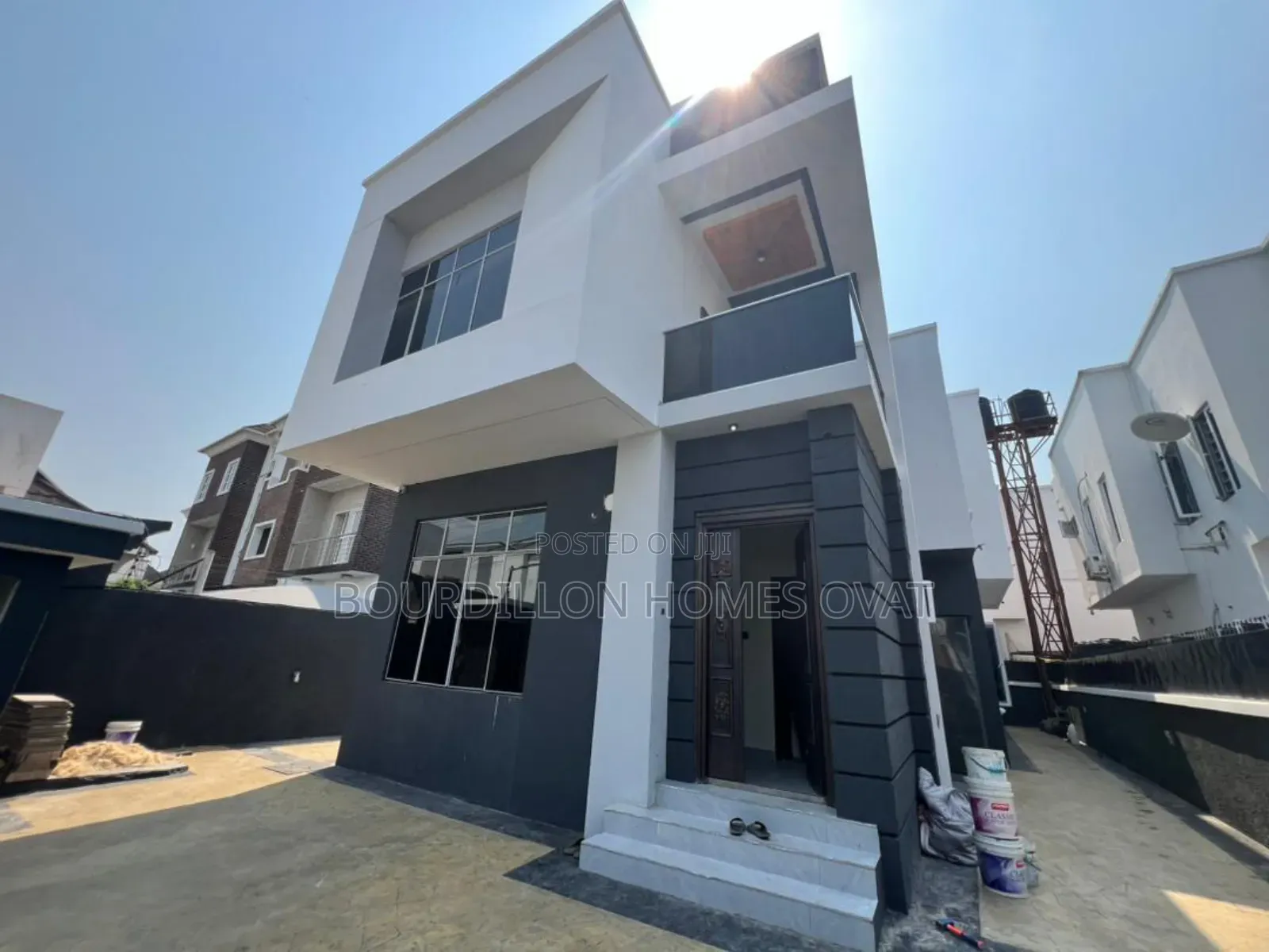 5bdrm Duplex in Osapa London Lekki for sale in Osapa london