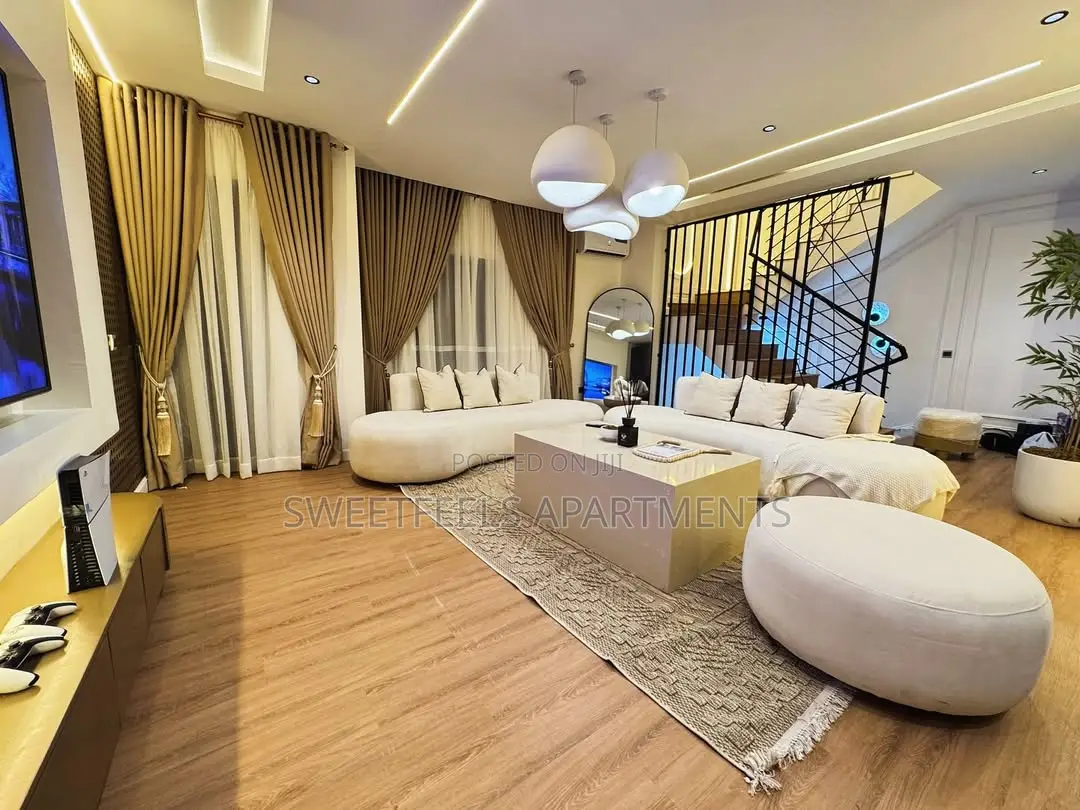 Luxury 3 Bedroom Terrace Duplex Apartment in Ikate