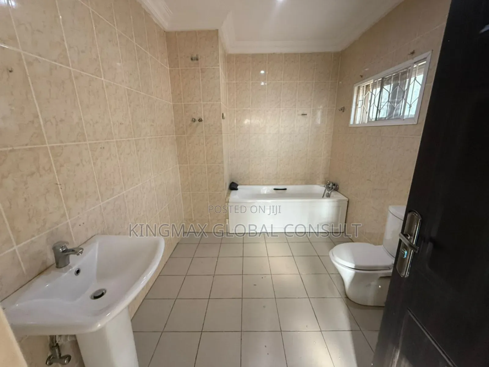4bdrm Duplex in Maitama Main for sale in Maitama