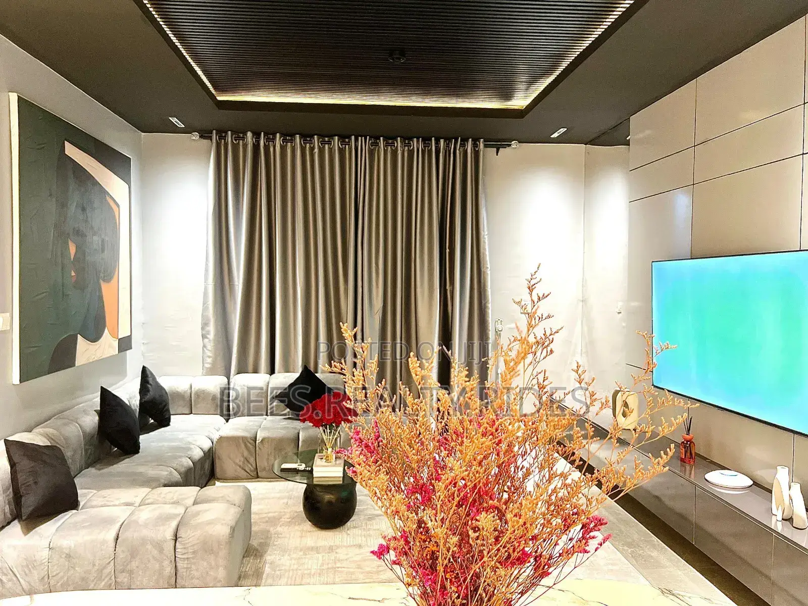 New Luxury 1 Bedroom Apartment With a Pool, Snooker, Gym 2 Balconies in Lekki Phase 1