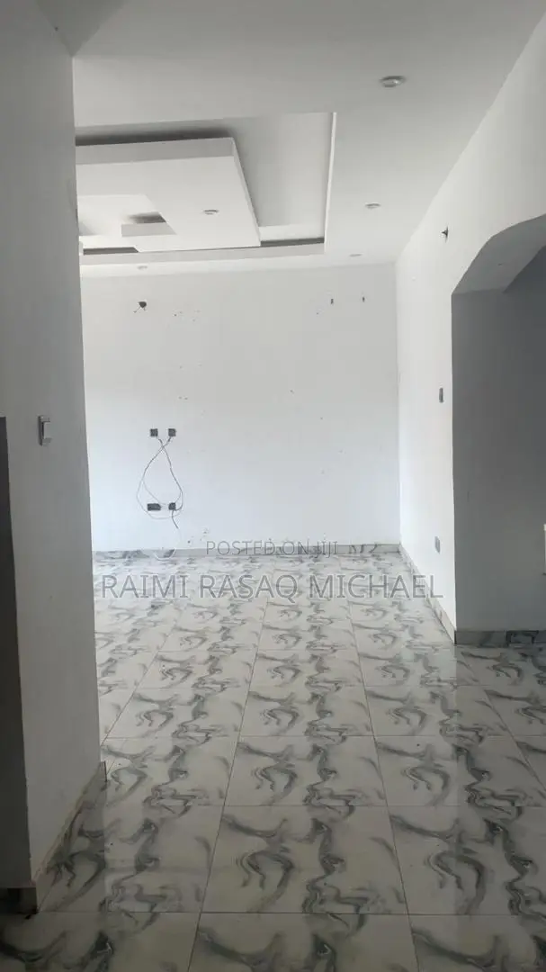 Furnished 2bdrm Apartment in Ogunfayo, Awoyaya for rent in Awoyaya