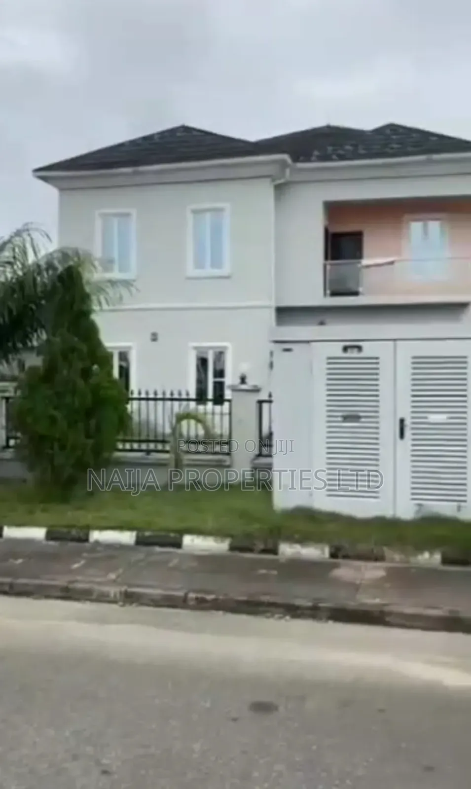 5bdrm Duplex in Royal Garden Estate, Ajah for sale in Ajah