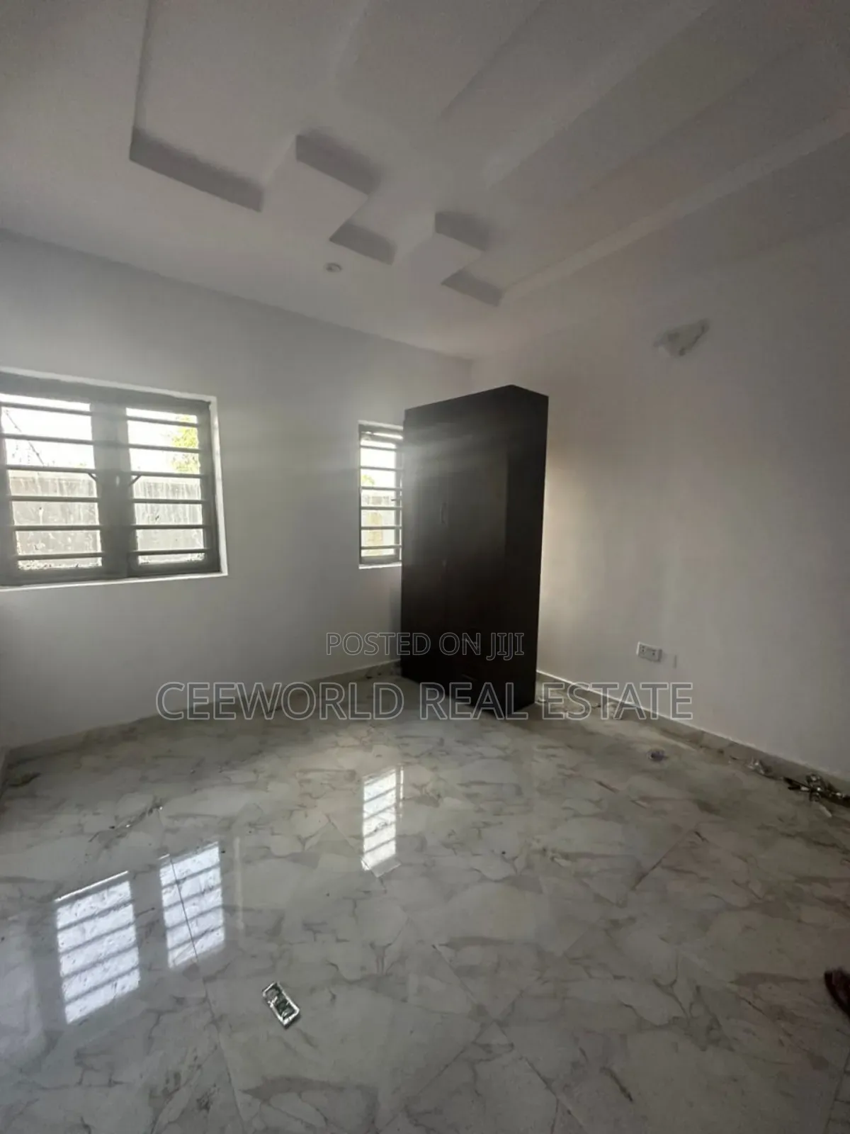 2bdrm Apartment in Hebrew Courts, Idishin for rent in Idishin