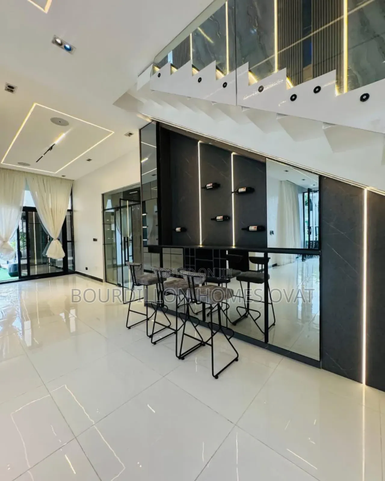 5bdrm Duplex in Chevron Lekki Lagos for sale in Chevron