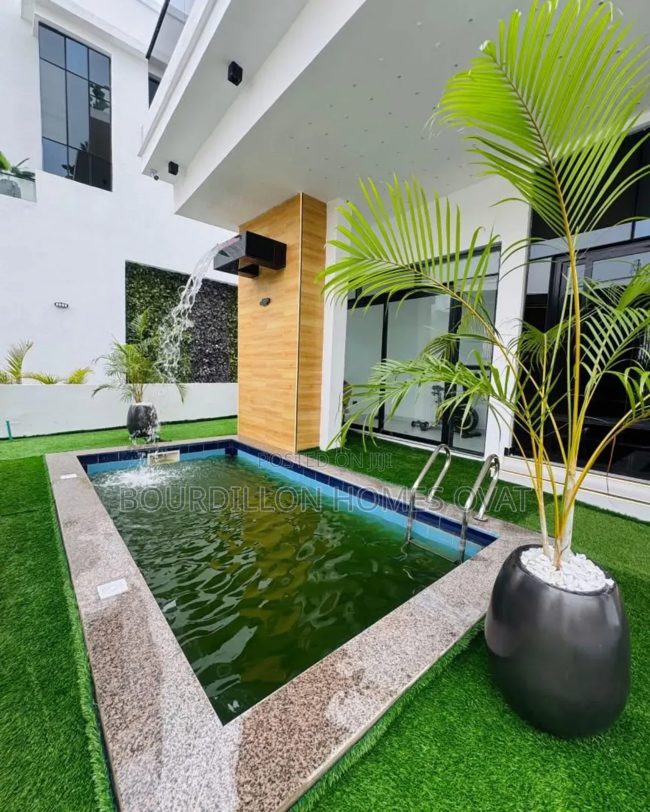 5bdrm Duplex in Chevron Lekki Lagos for sale in Chevron