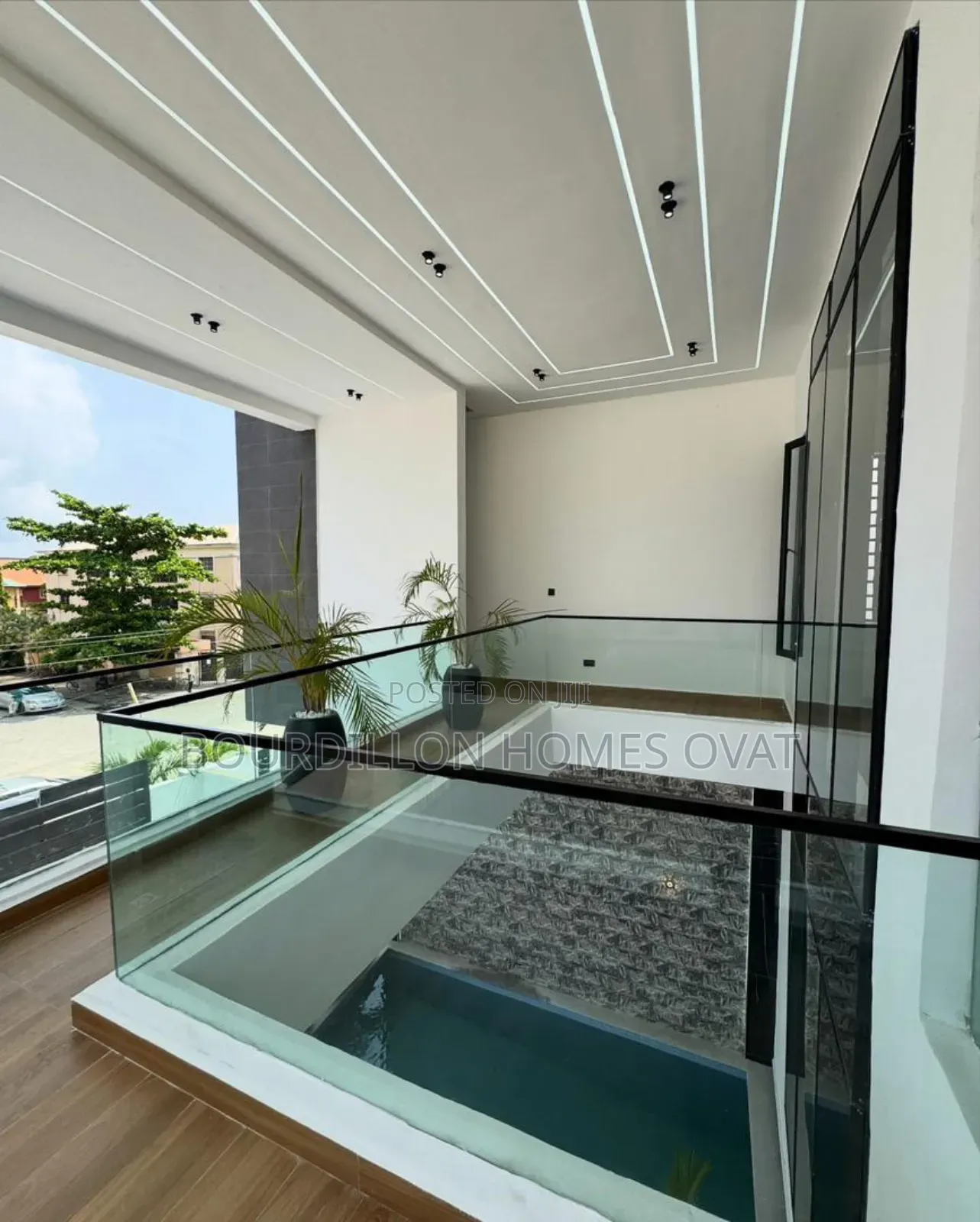 5bdrm House in Ikota Villa Estate for sale in Ikota
