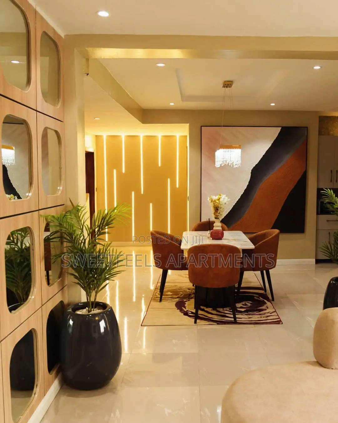 The Penthouse/Private Rooftop Lounge Apartment in Ikate