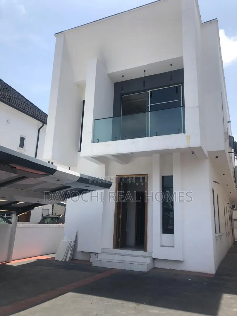 5bdrm Apartment in Osapa London for sale in Osapa london
