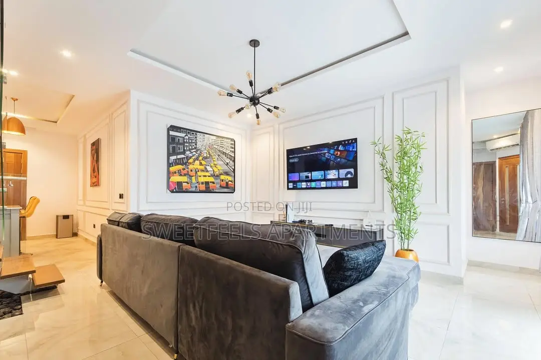 2 Bedroom Maisonette With Top Notch Amenities in Lekki Phase 1