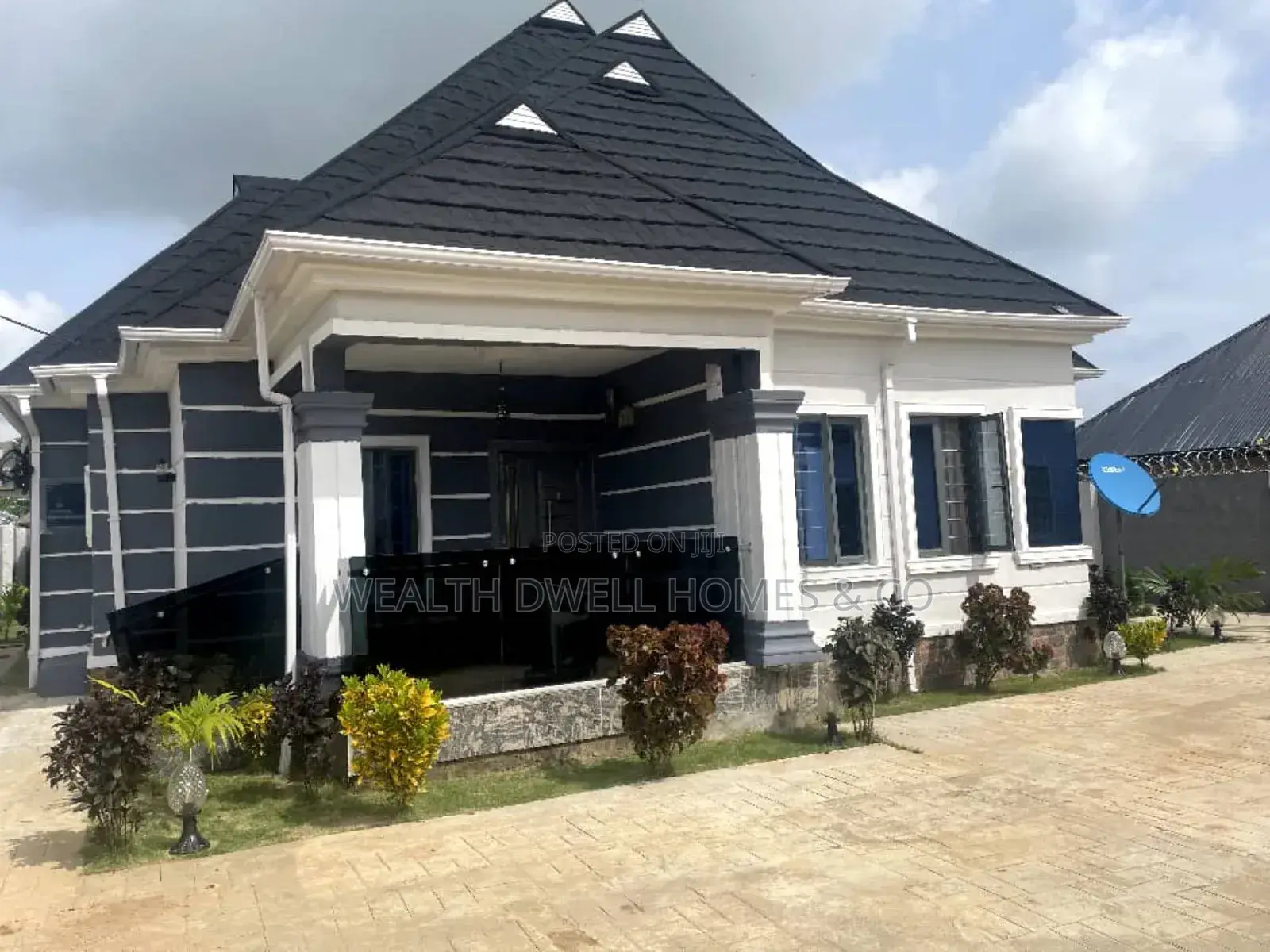 3bdrm Bungalow in Akure for sale in Akure