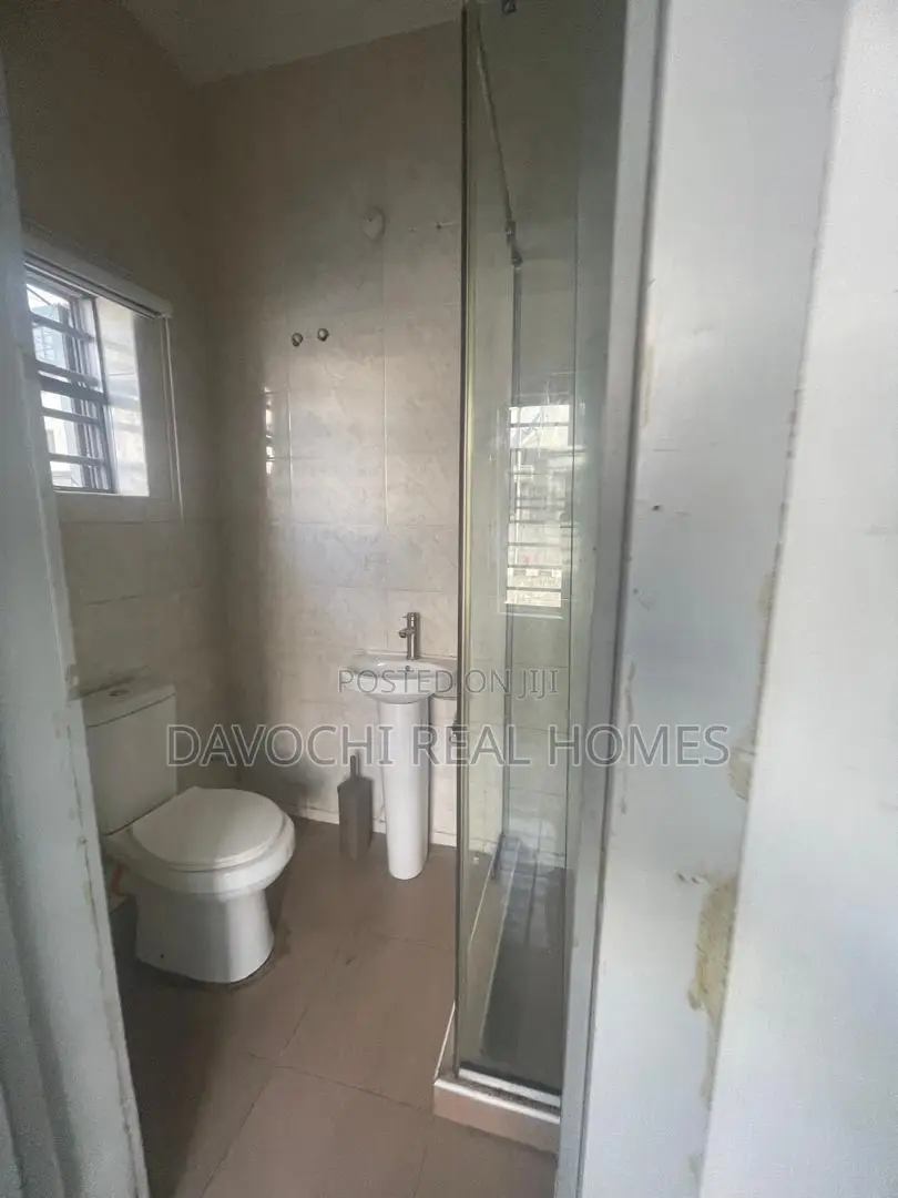 3bdrm Apartment in Conservative Road, Chevron for rent in Chevron