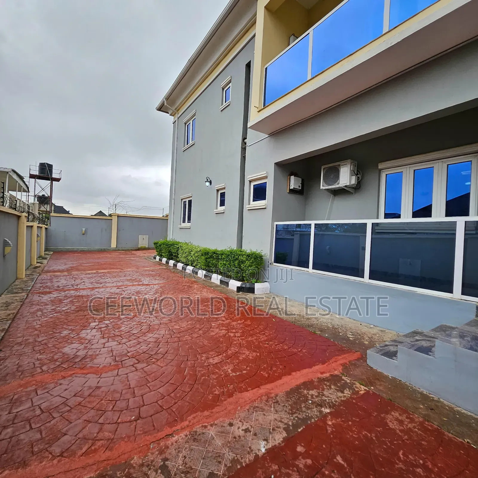 Furnished 3bdrm Apartment in Kolapo Ishola Gra, Akobo for rent in Akobo