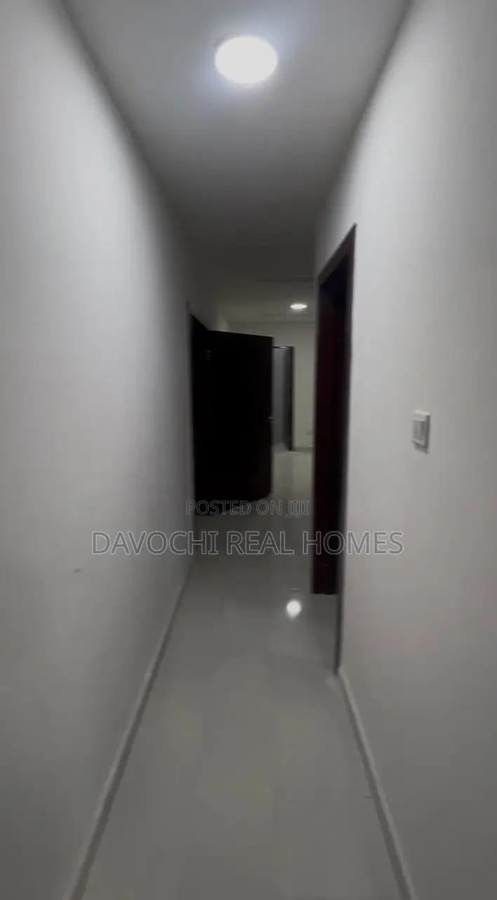 2bdrm Apartment in Orchid Road, Lekki for rent in Lekki Phase 2